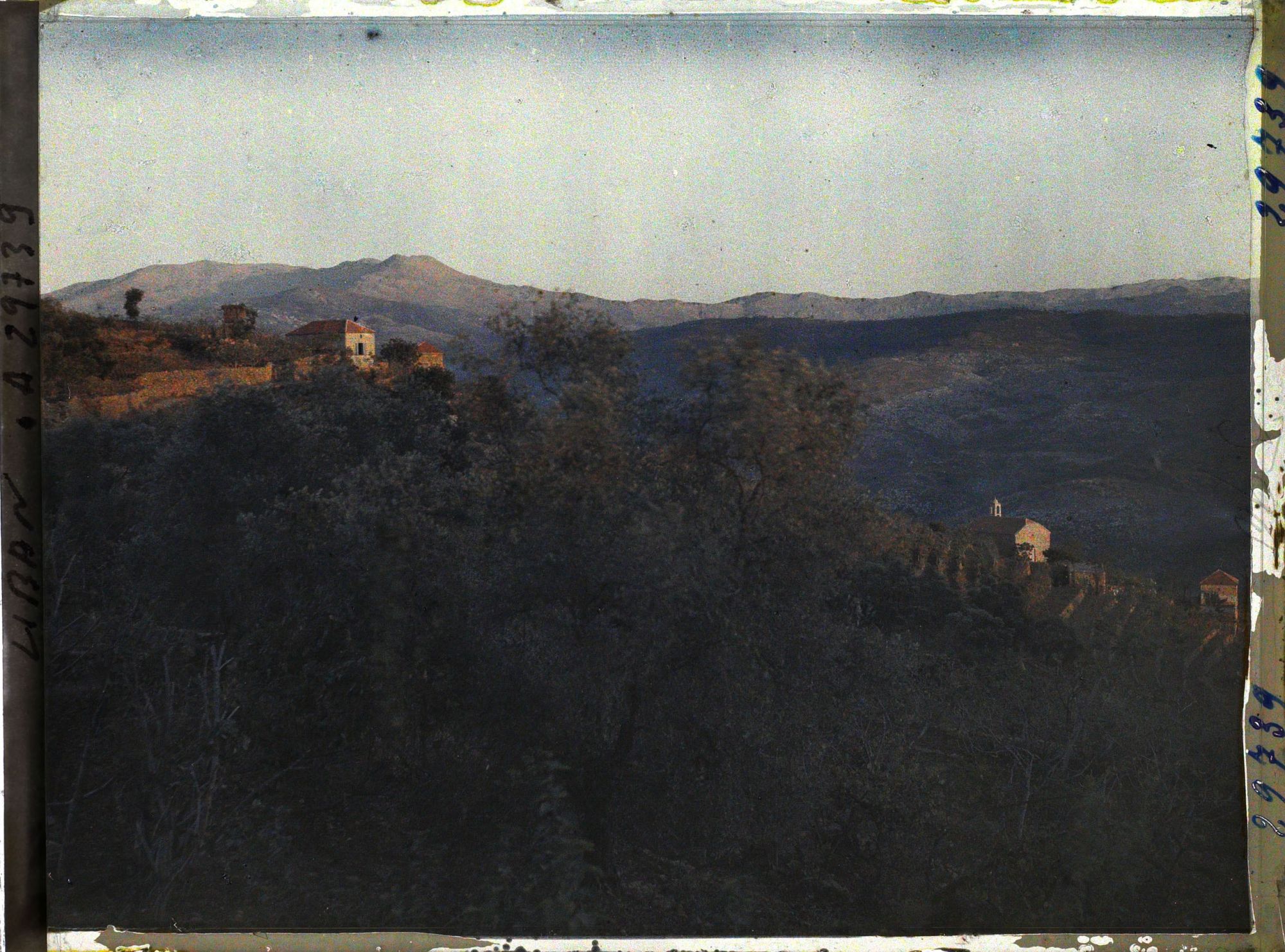 Image représentant Vue vers l'est au crépuscule