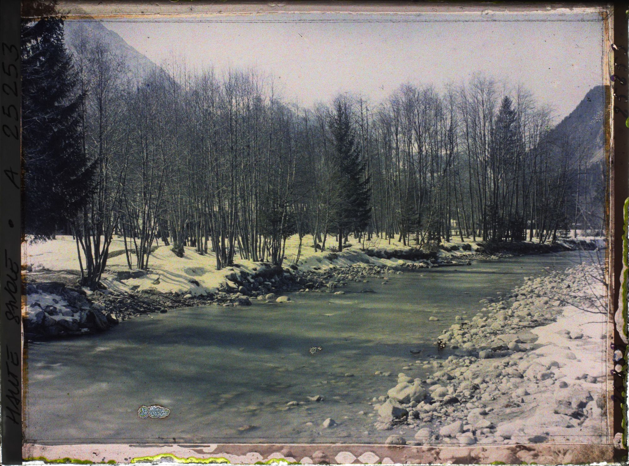 Image représentant Vallée de Chamonix, Paysage le long de l'Arve