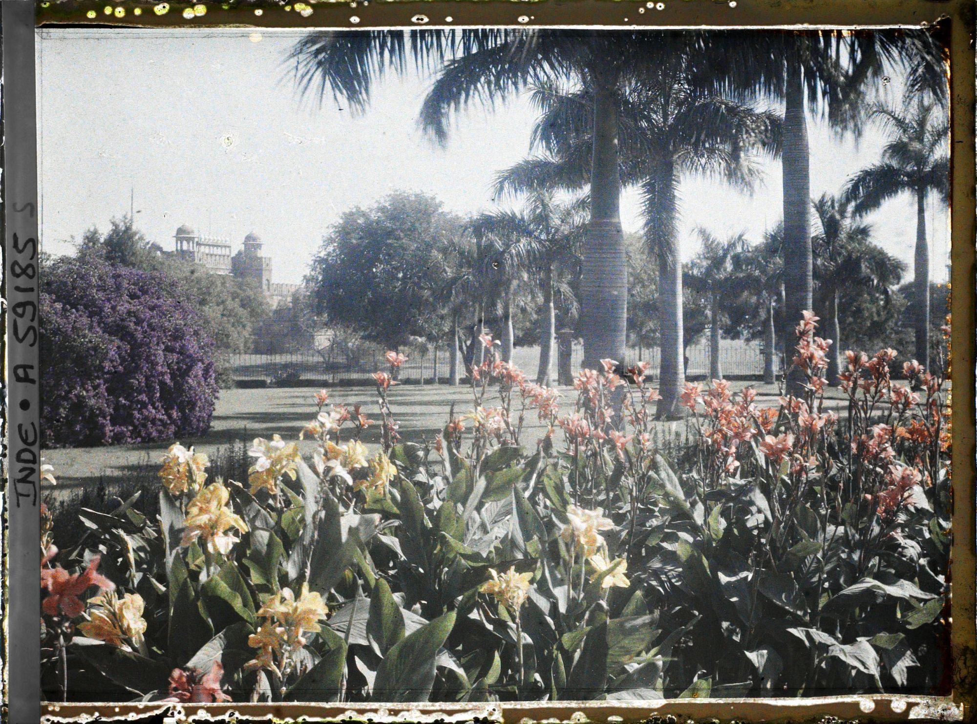 Image représentant Jardin public aux abords du fort Rouge (Lal Qila)