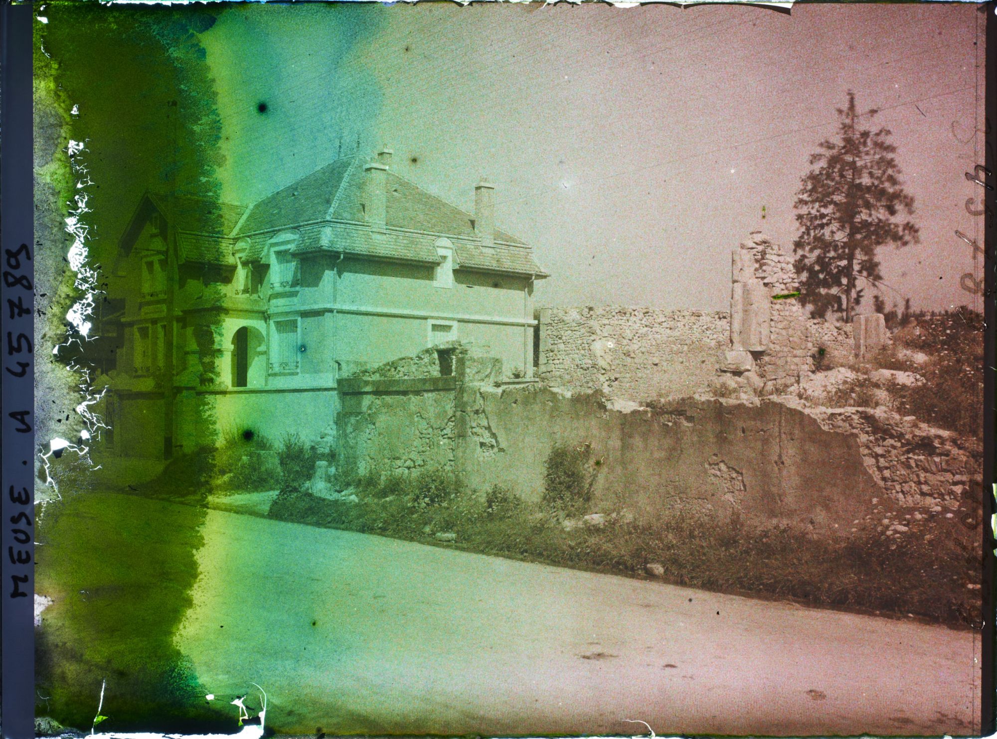 Image représentant France, Vigneulles, Ruines et Reconstructions Grande Rue