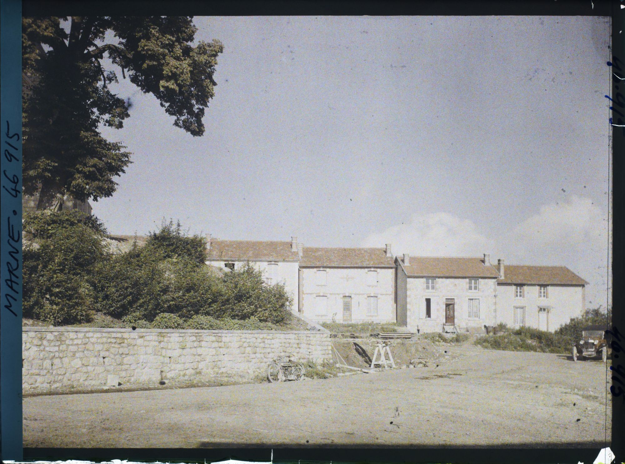 Image représentant France, St Thomas Marne (76 h), Abords de l'Eglise et sortie de St Thomas