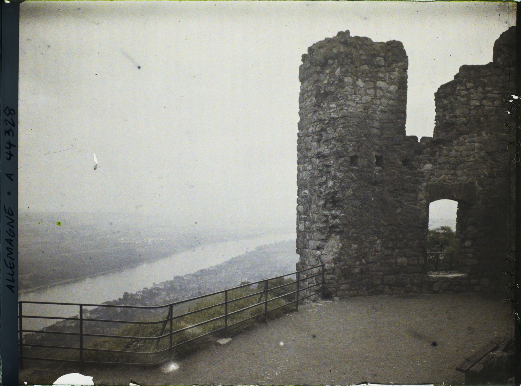 Image représentant Allemagne, Königswinter, Ruines du Drachenfels