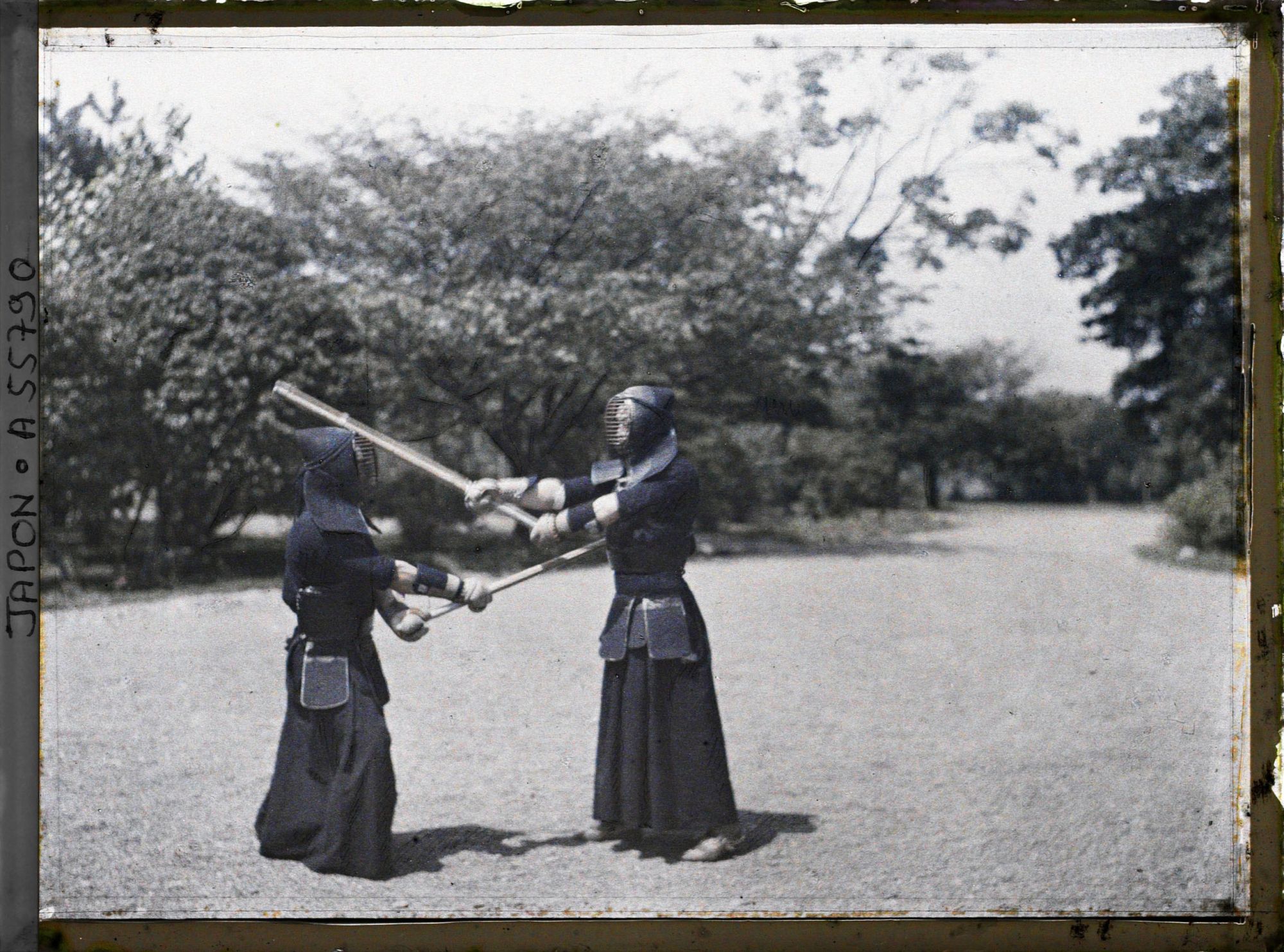 Image représentant Ecole de gymnastique militaire, entraînement aux arts martiaux Kendo (escrime japonaise)