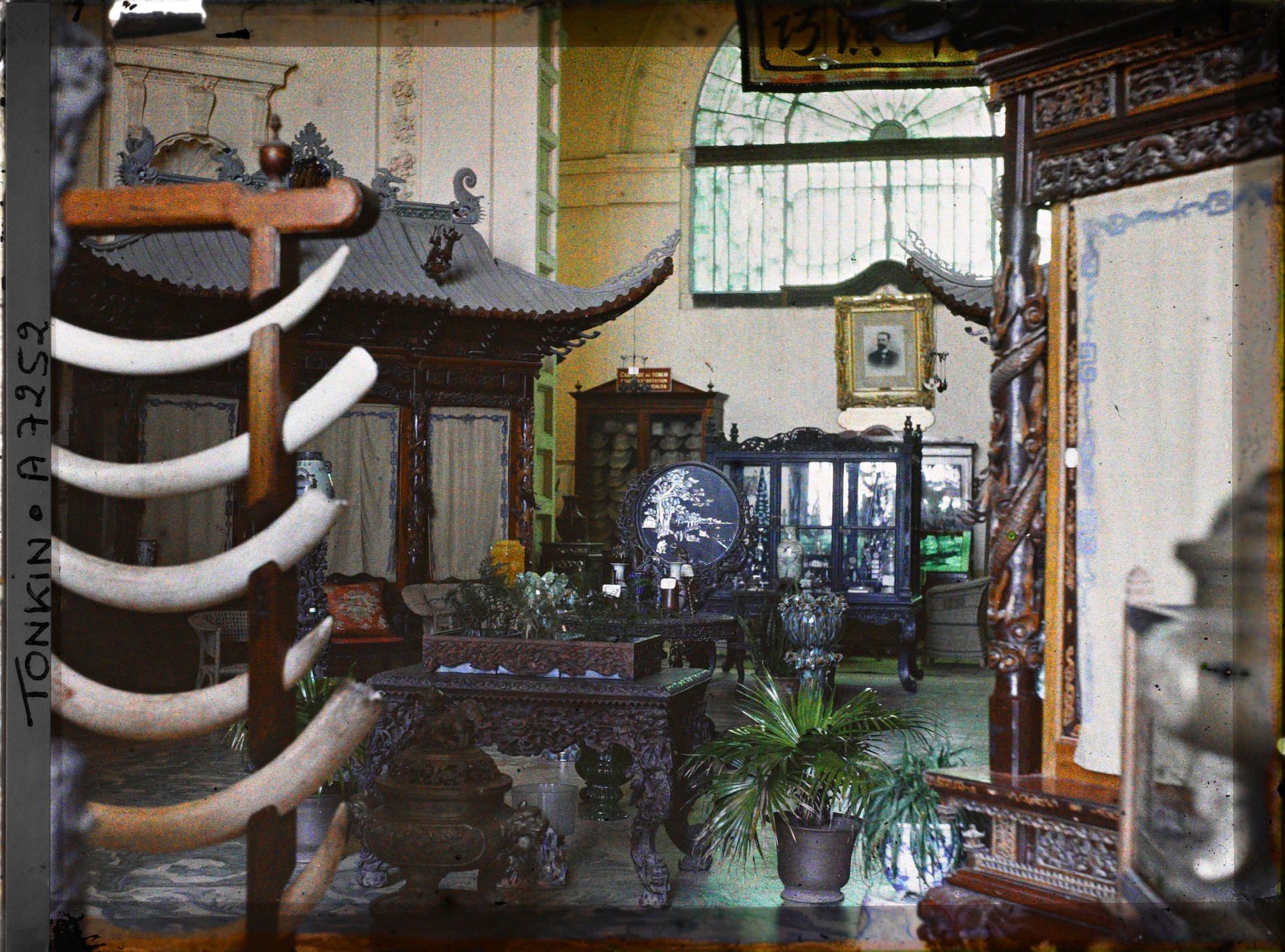 Image représentant Vue de l'intérieur de l'ancien Palais de l'Exposition, transformé en Musée Commercial et Industriel