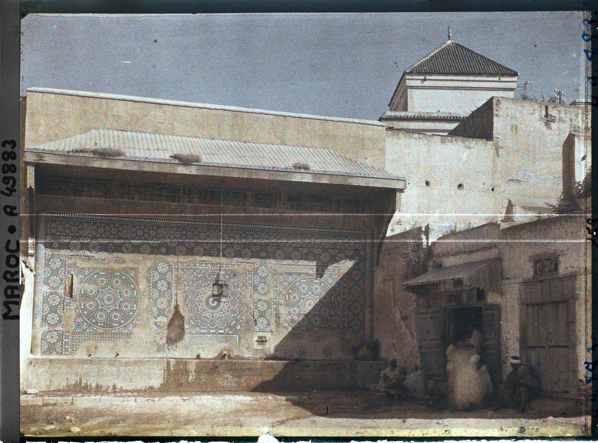 Image représentant La fontaine de la place El-Hedin