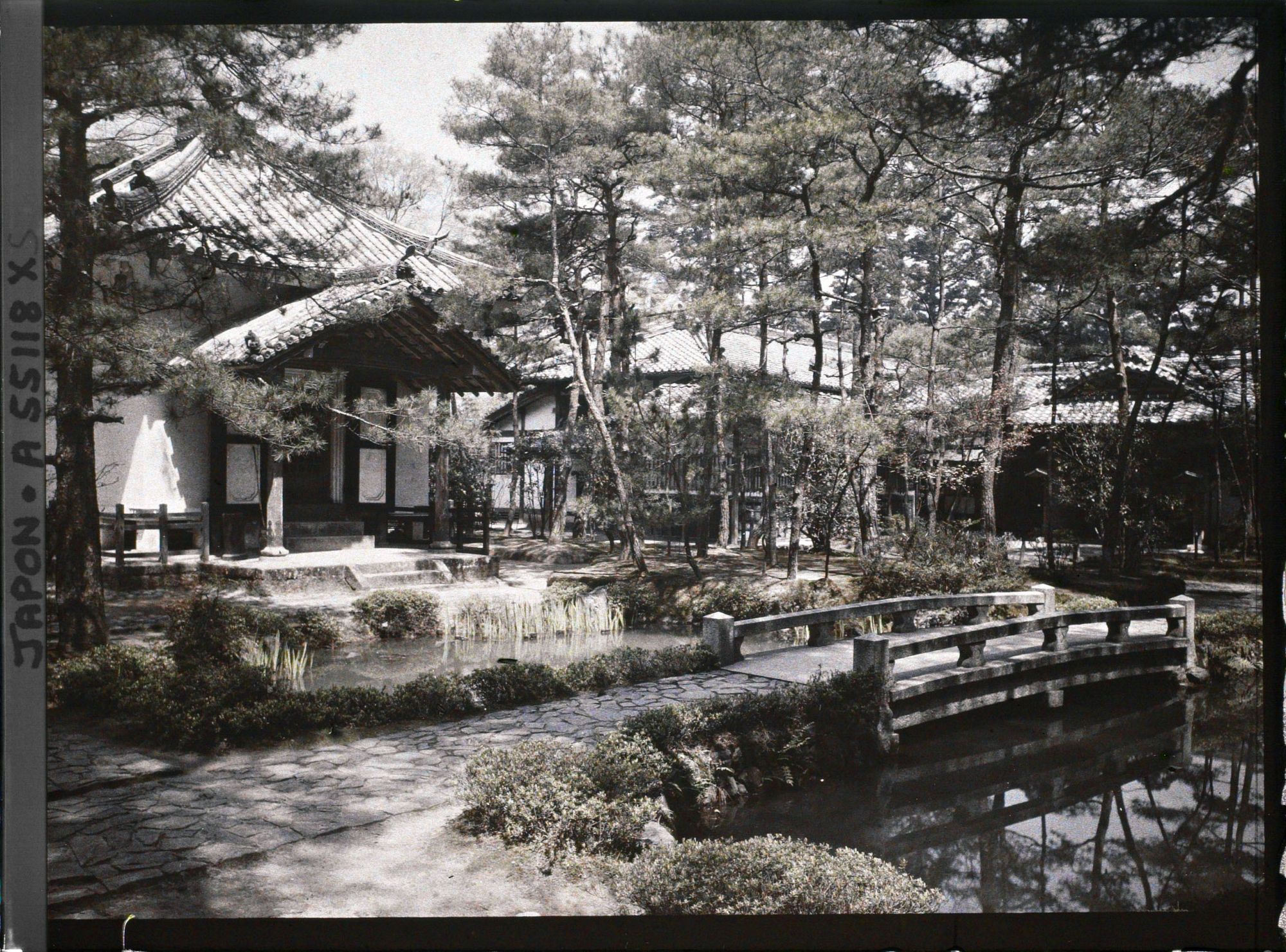 Image représentant Temple Hônen-in : Jardin et bâtiments