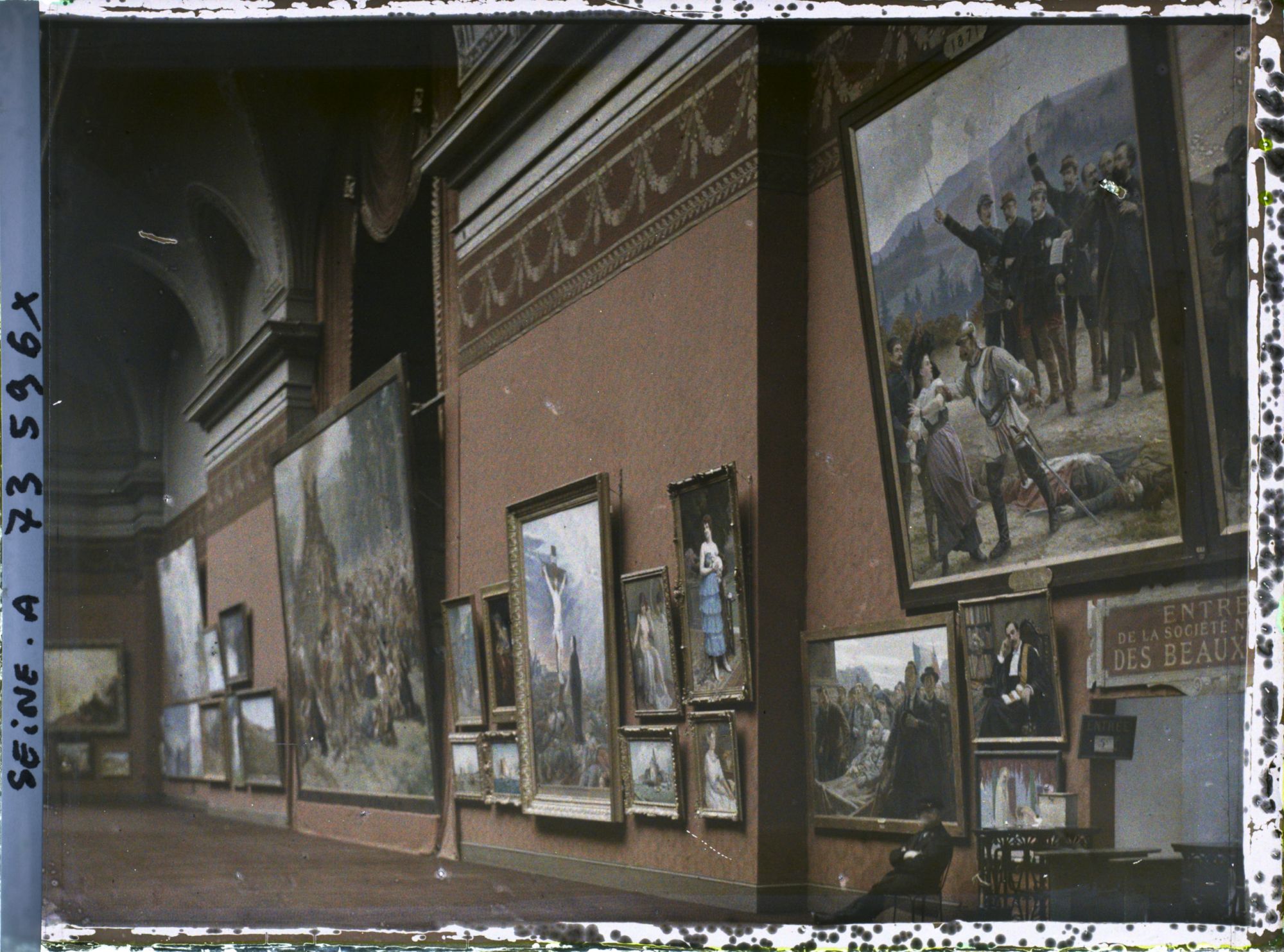 Image représentant Le Salon des artistes français au Grand Palais, tableaux