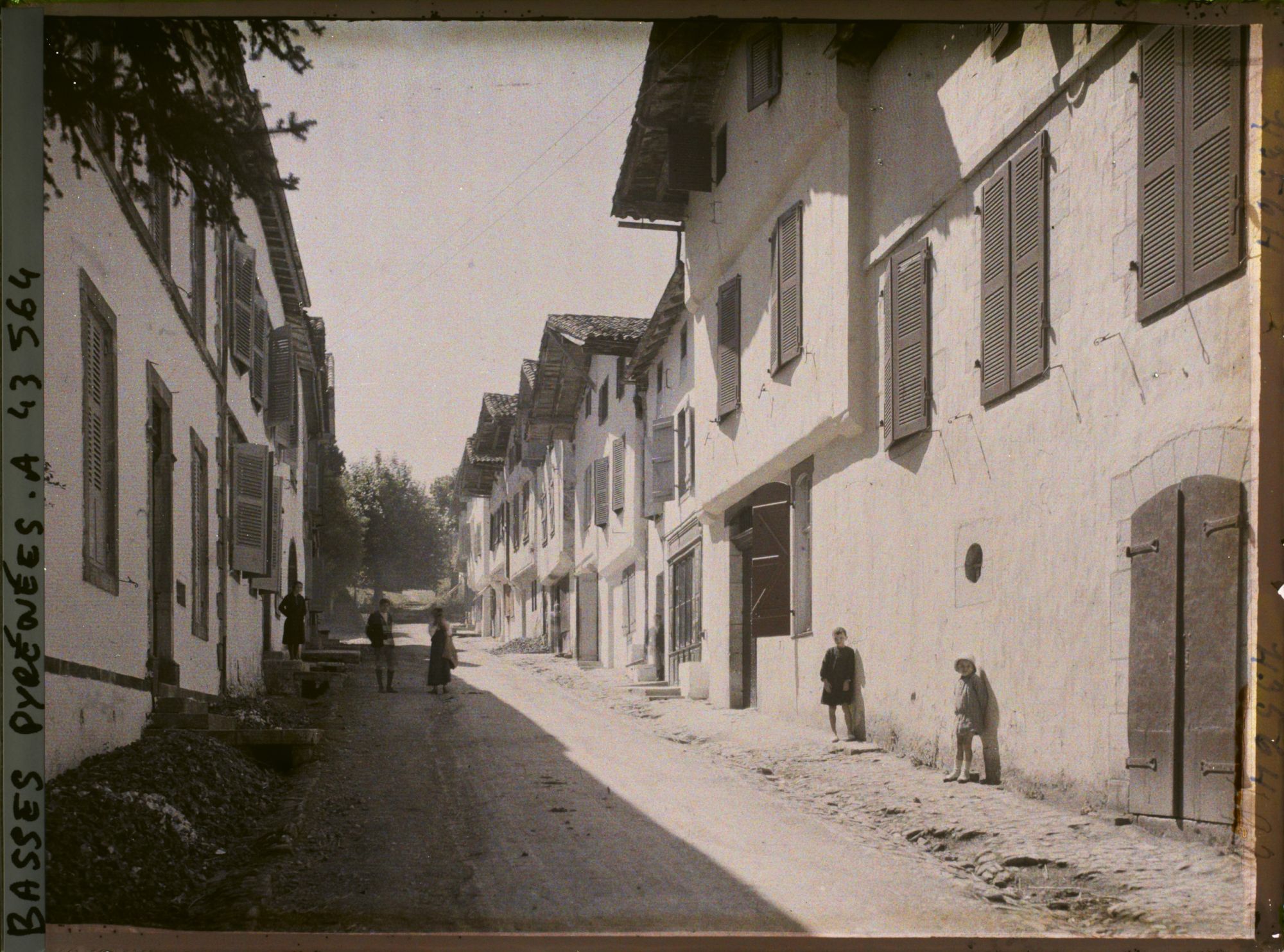 Image représentant France, La Bastide - Clairence, Les rues du Village (S'écrit également : Labastide - Clairence)
