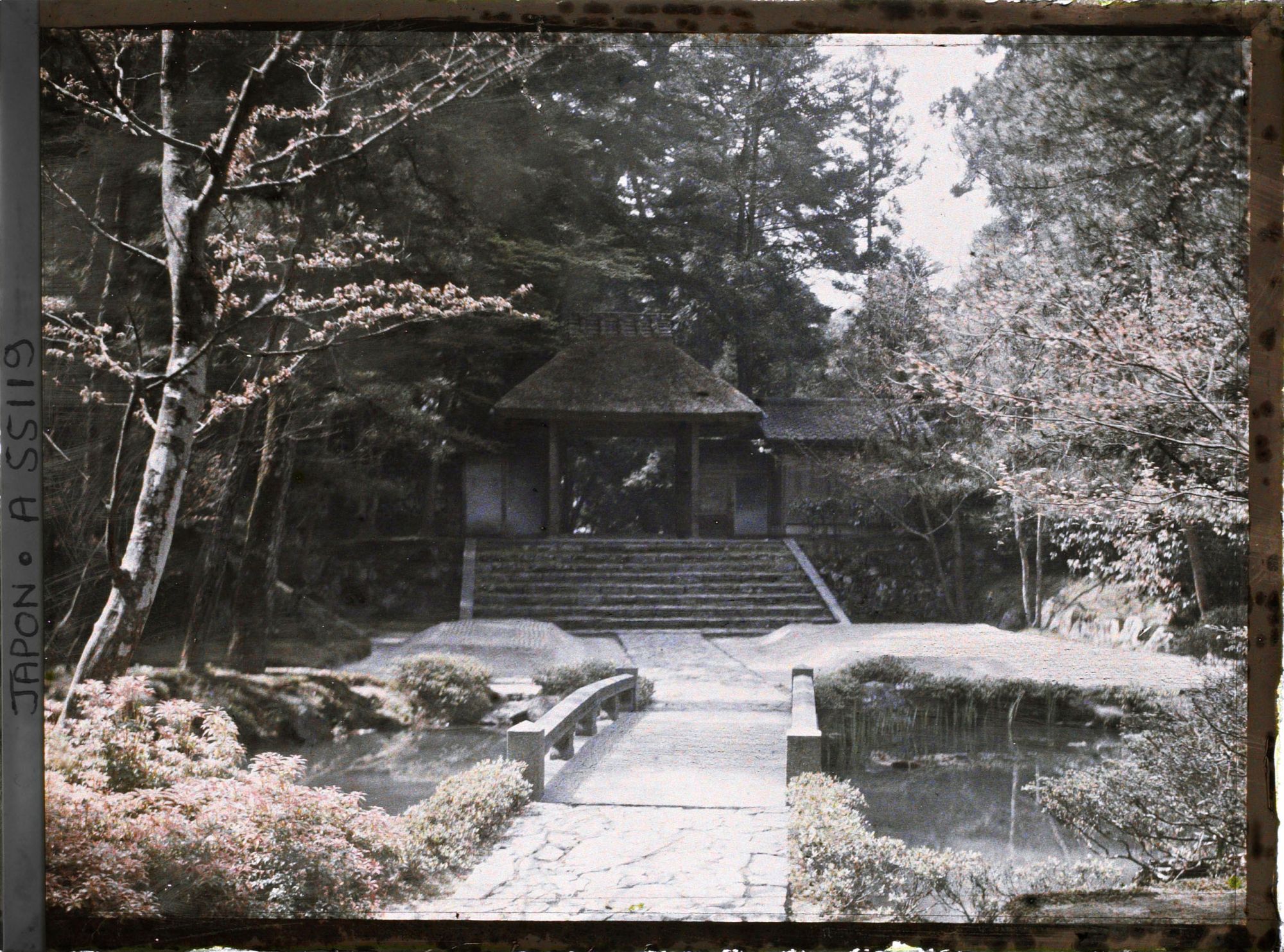 Image représentant Temple Hônen-in : la porte sanmon