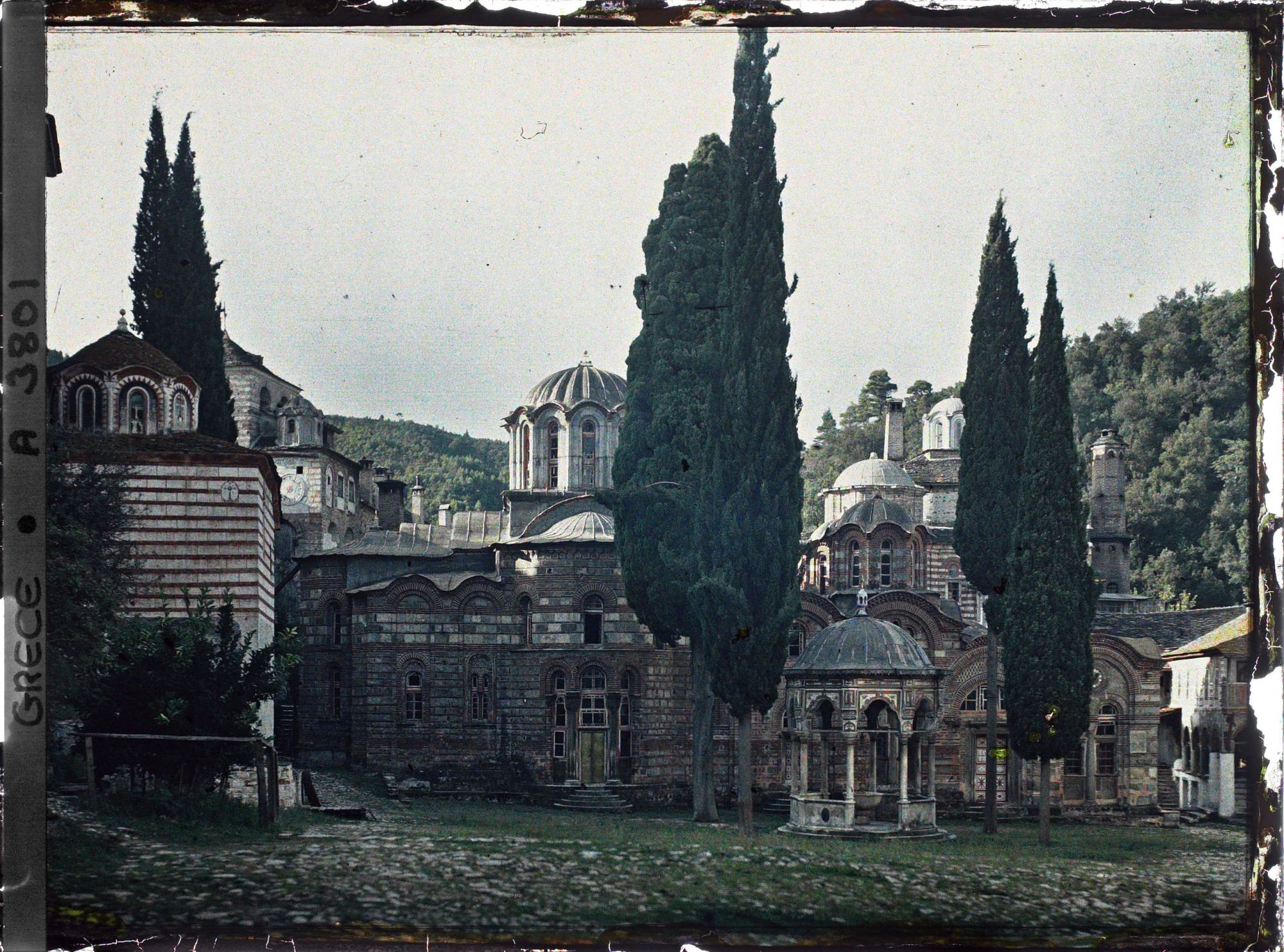 Image représentant Mont Athos, Hilandar, Vue Gle du Monastère de Hilandar