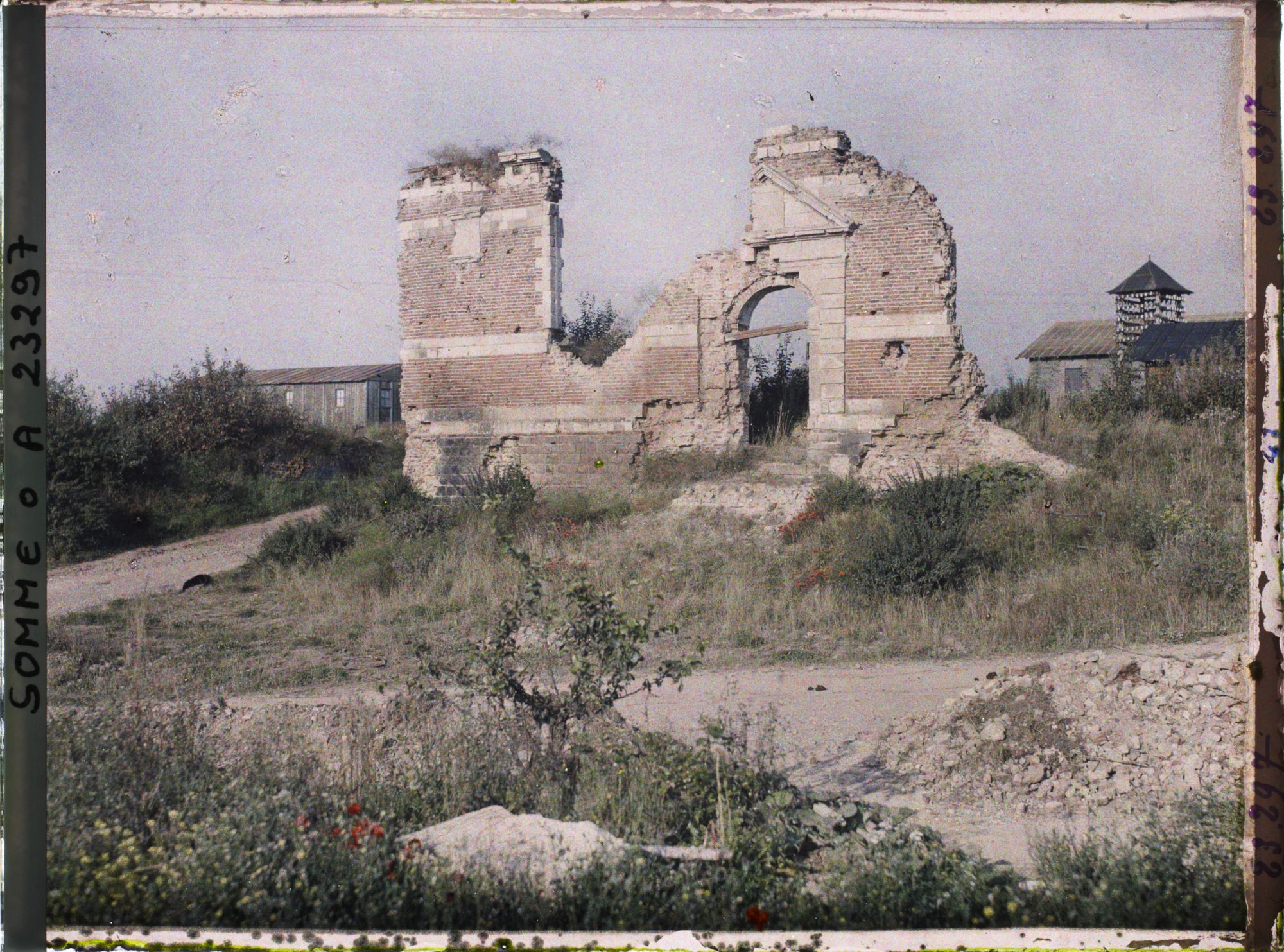 Image représentant France, Combles, Ruines de l'Eglise