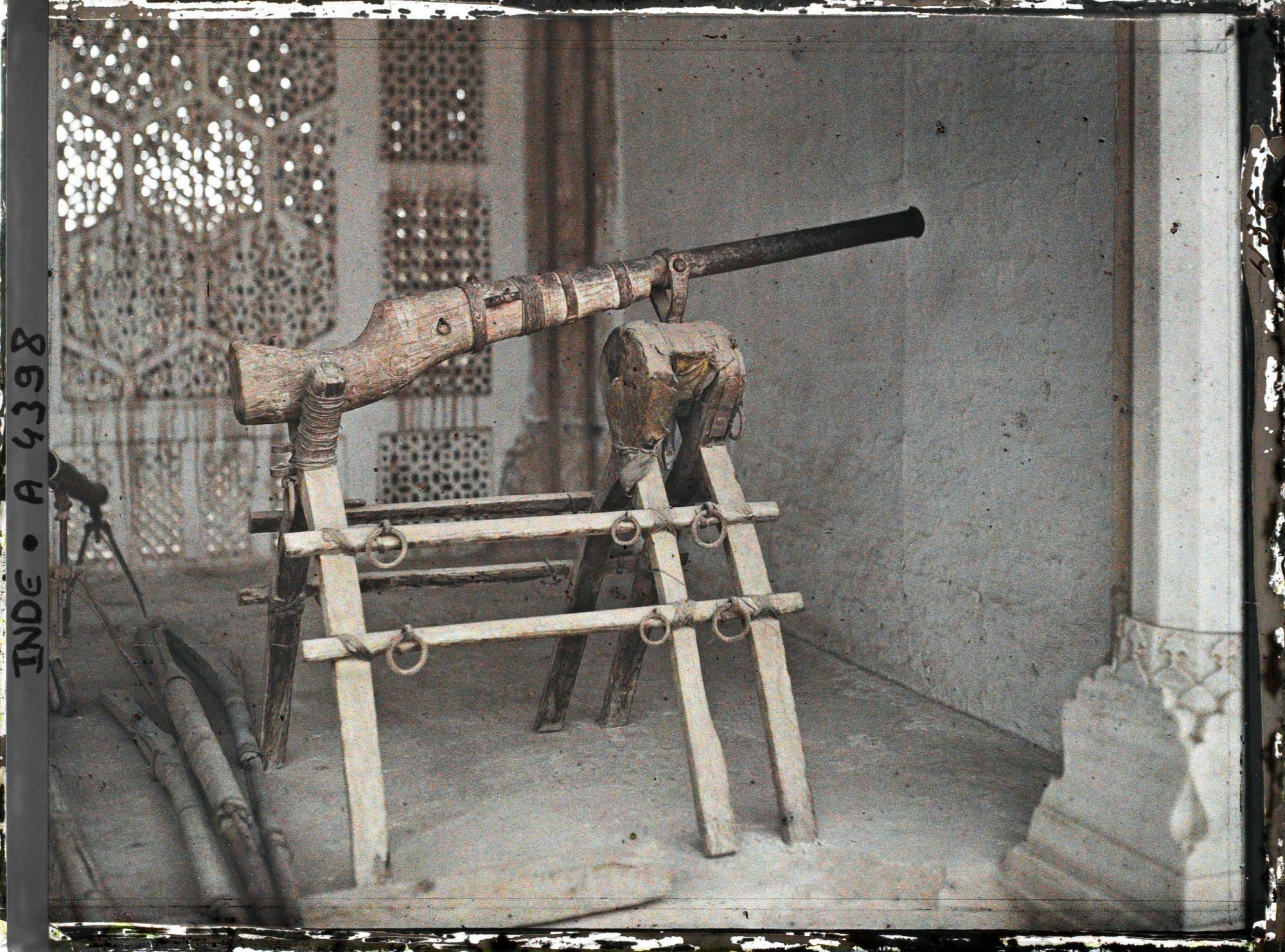 Image représentant Arme ancienne dans le fort