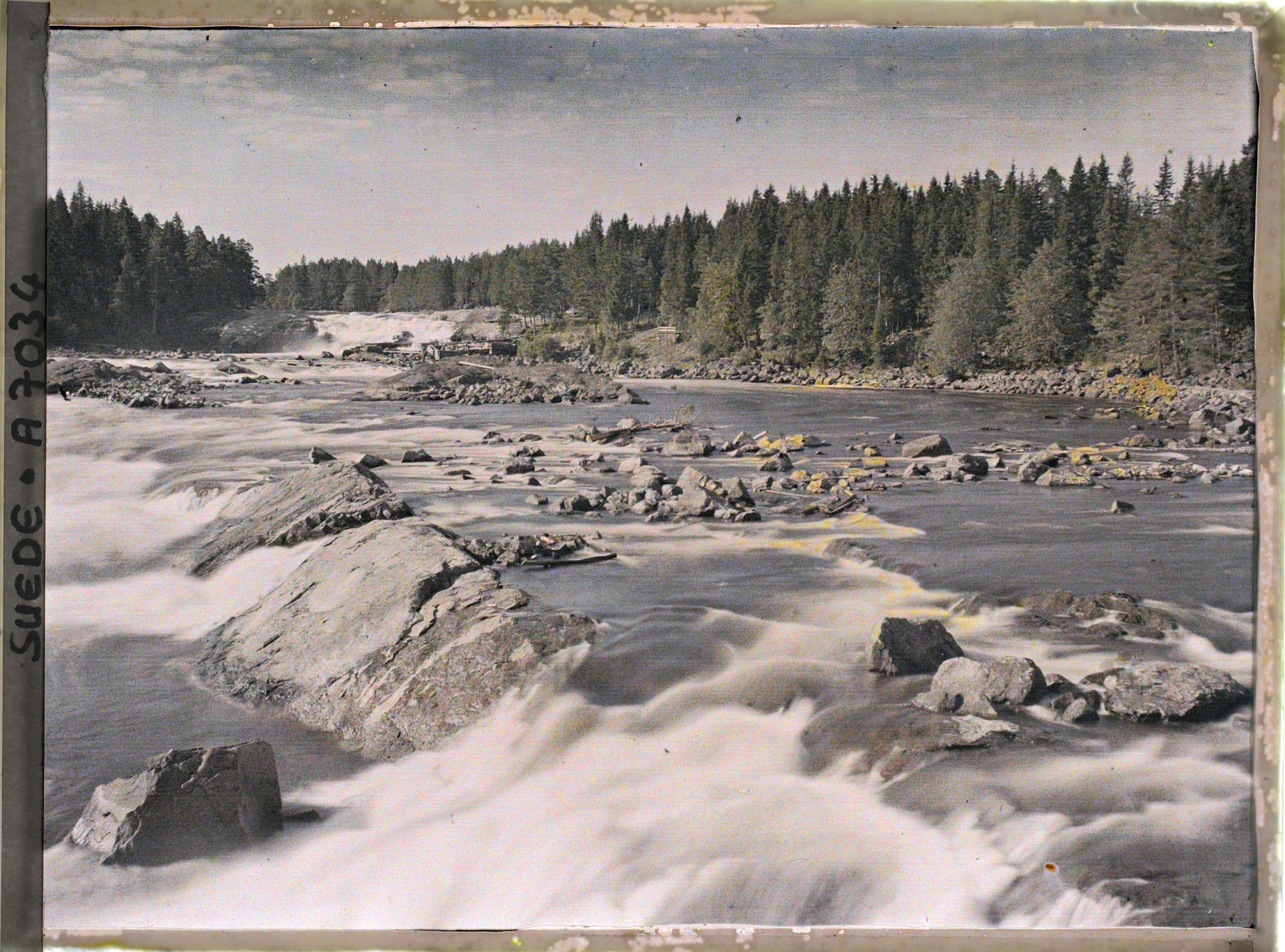 Image représentant Cascade sur le Dalälven depuis le pont Charles XIII