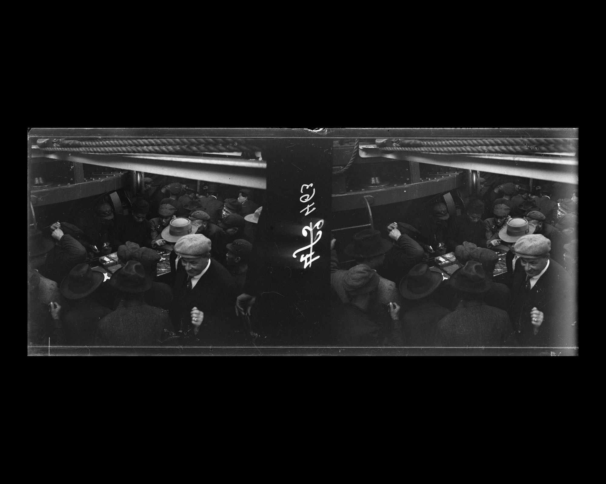 Image représentant Jeux d'argent organisés par les chinois pour les passagers des 3emes classes