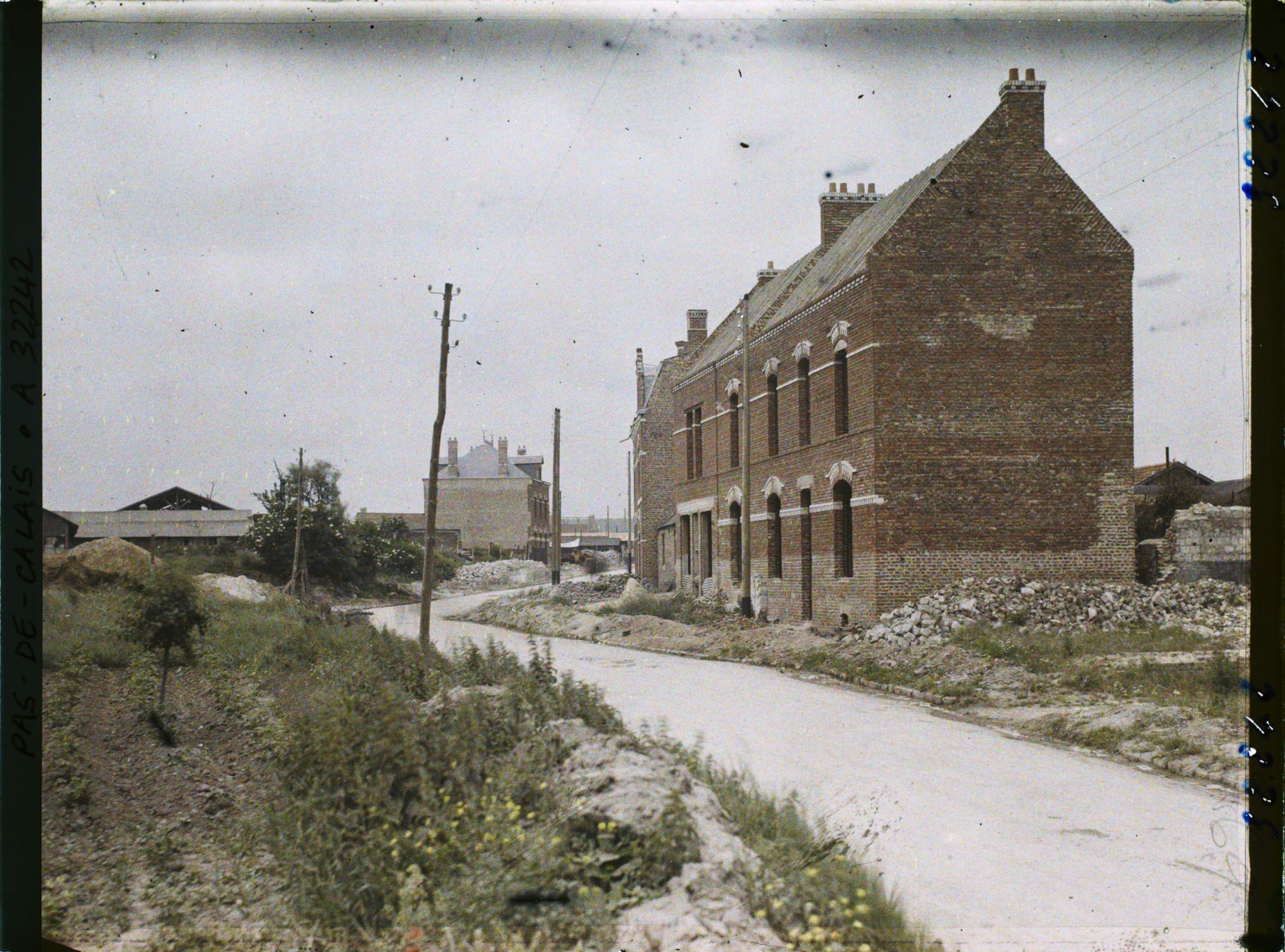 Image représentant France, Vimy, Reconstruction rue de la Gare