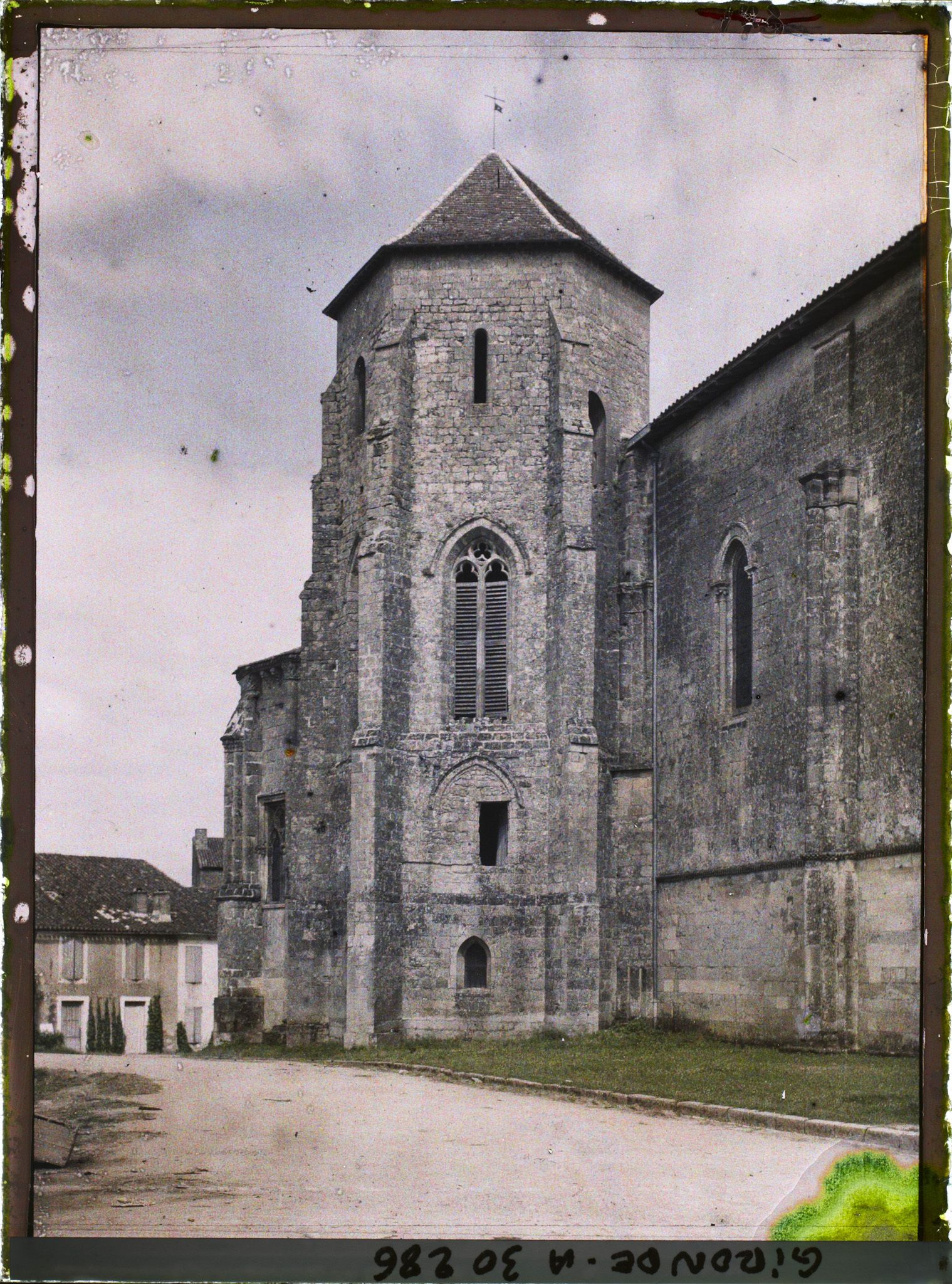 Image représentant France, St Macaire (Gironde), Le Clocher