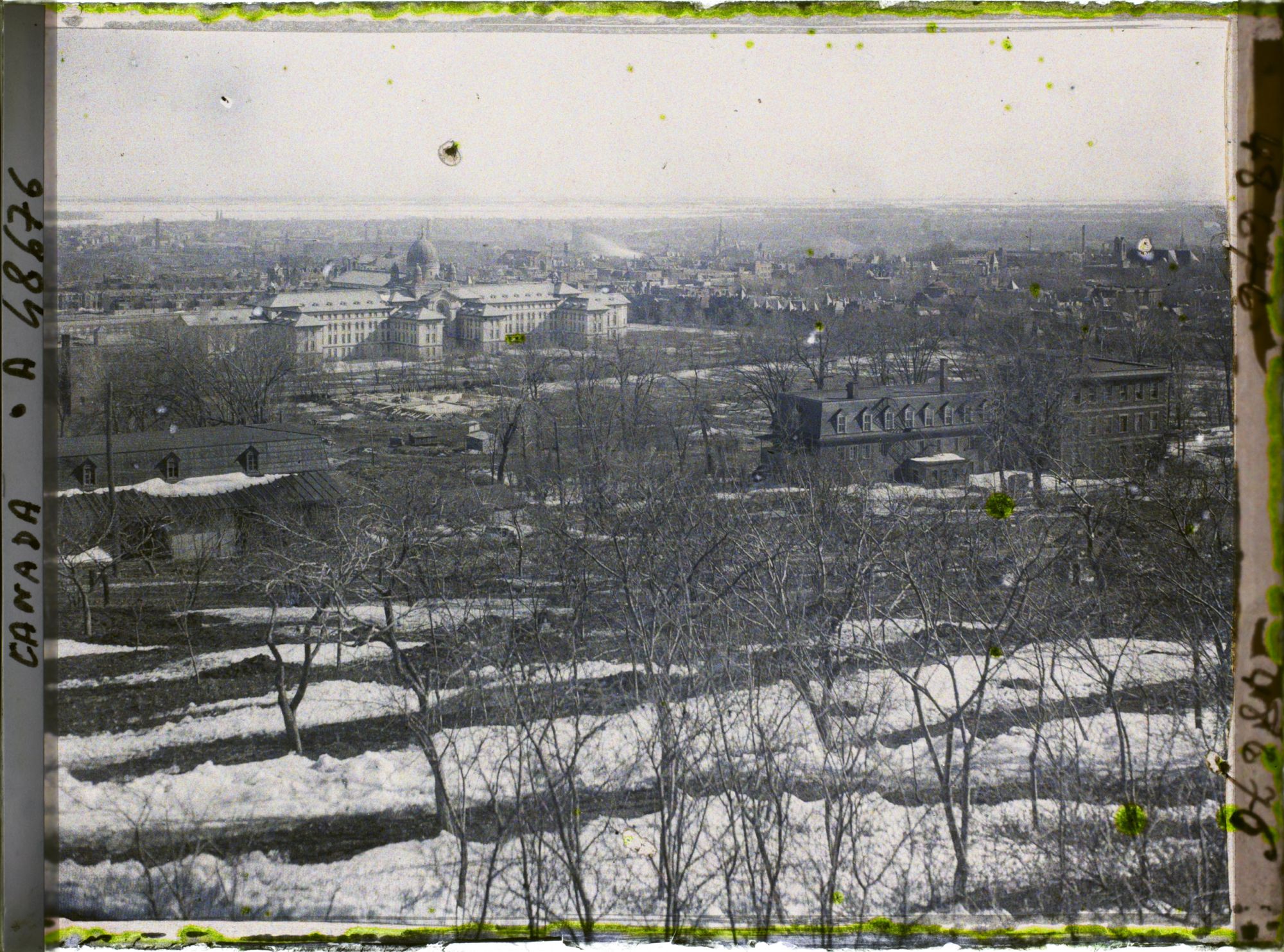 Image représentant Canada, Laval Des Rapides, Panorama vers la Congrégation de Ne Dame