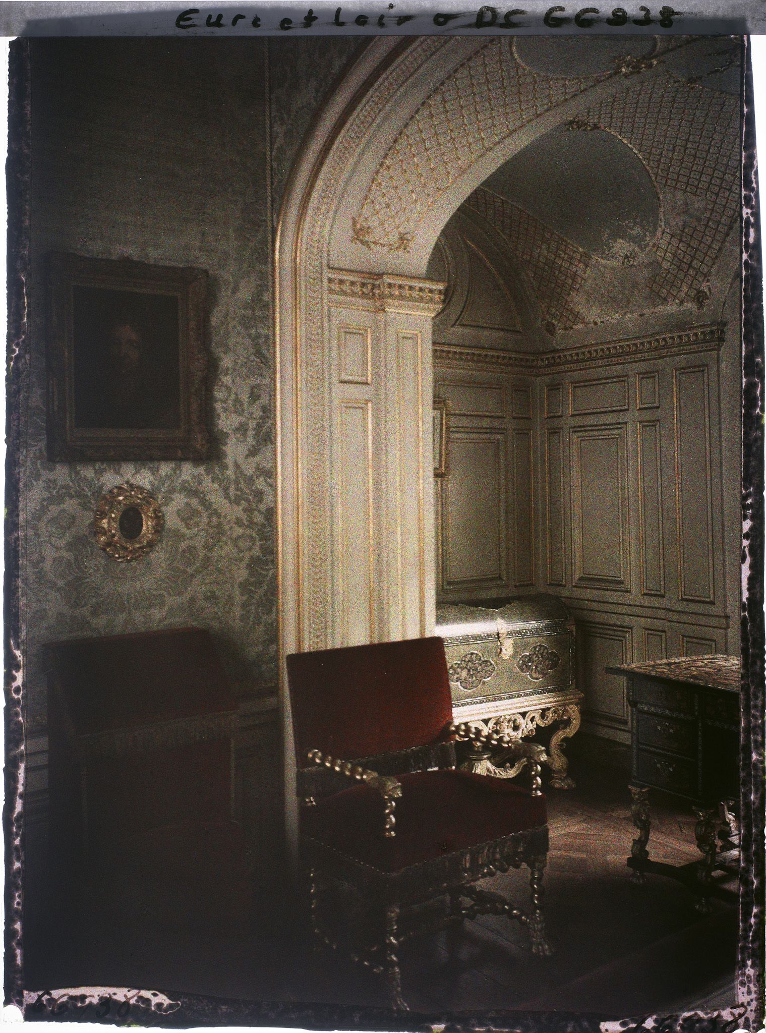 Image représentant Boudoir de Madame de Maintenon attenant à la chambre dans l'appartement situé dans le logis principal du château