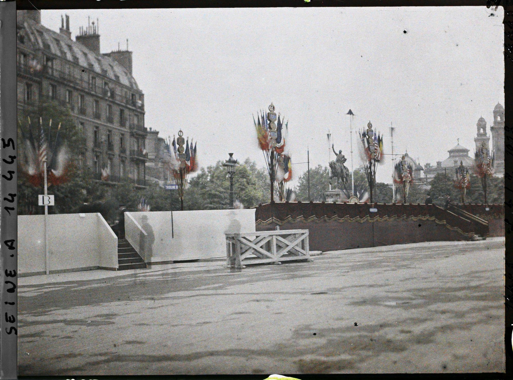 Image représentant La place d'Iéna et la statue équestre de George Washington