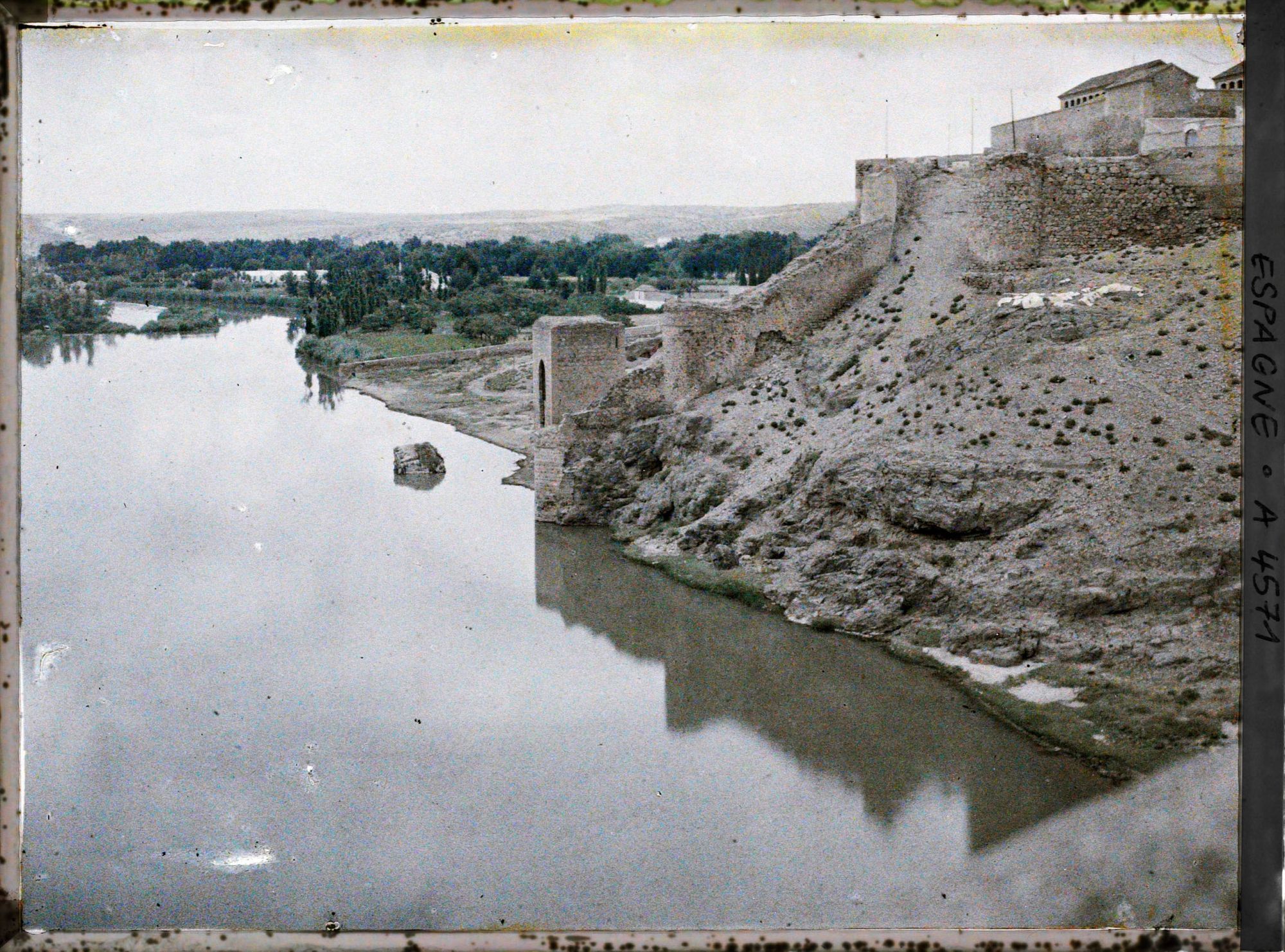 Image représentant Espagne, Tolède, Vue du Tage depuis le pont St-Martin