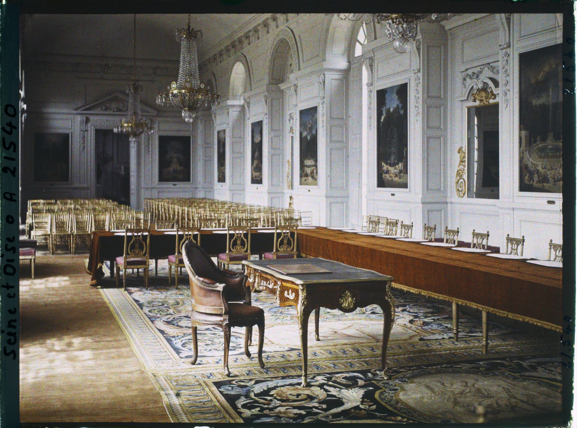 Image représentant France, Versailles, Grand Trianon : Salle de la Signature du traité de Paix avec la Hongrie