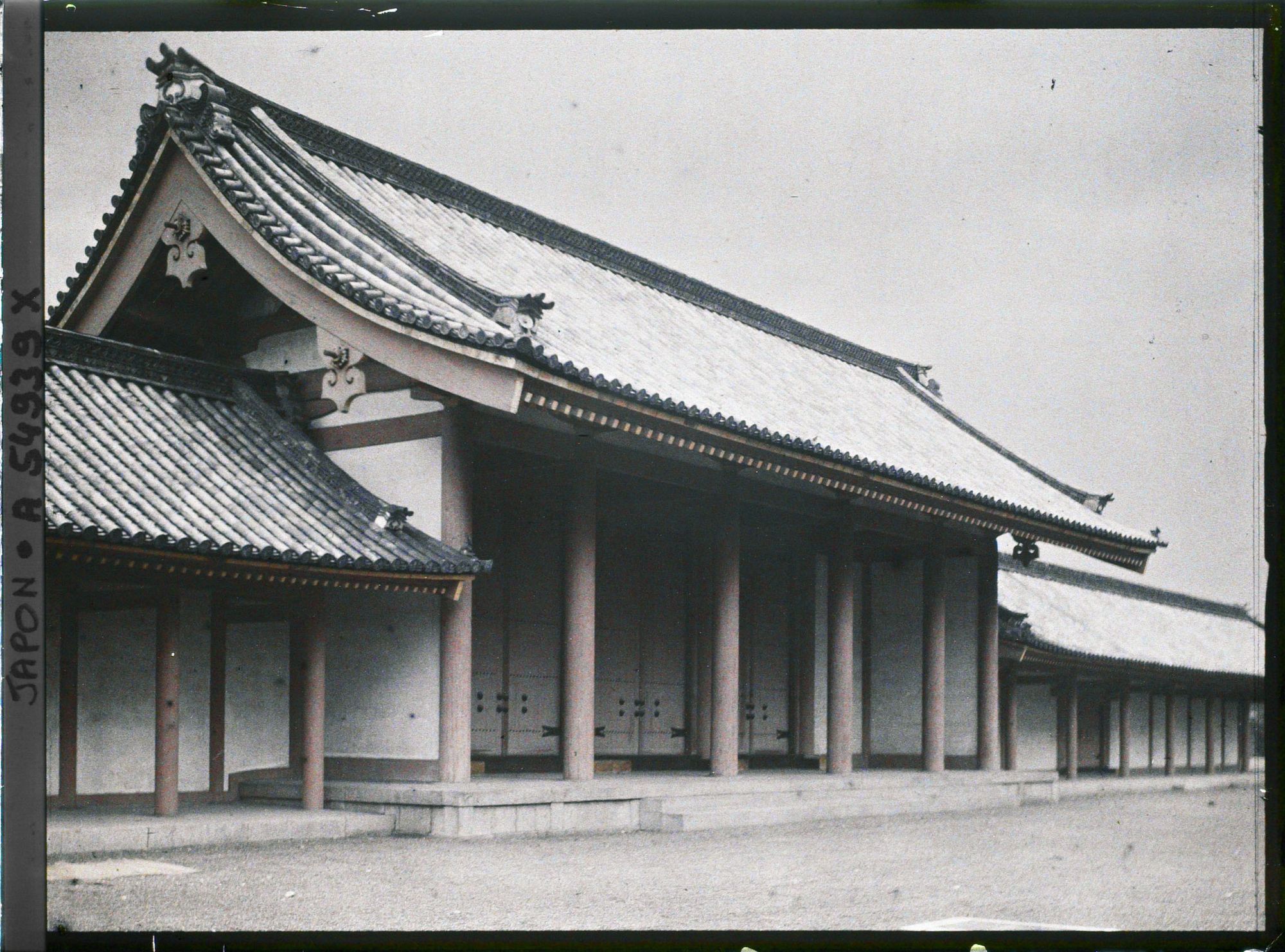 Image représentant Le palais impérial (Gosho) : la Jômei-mon