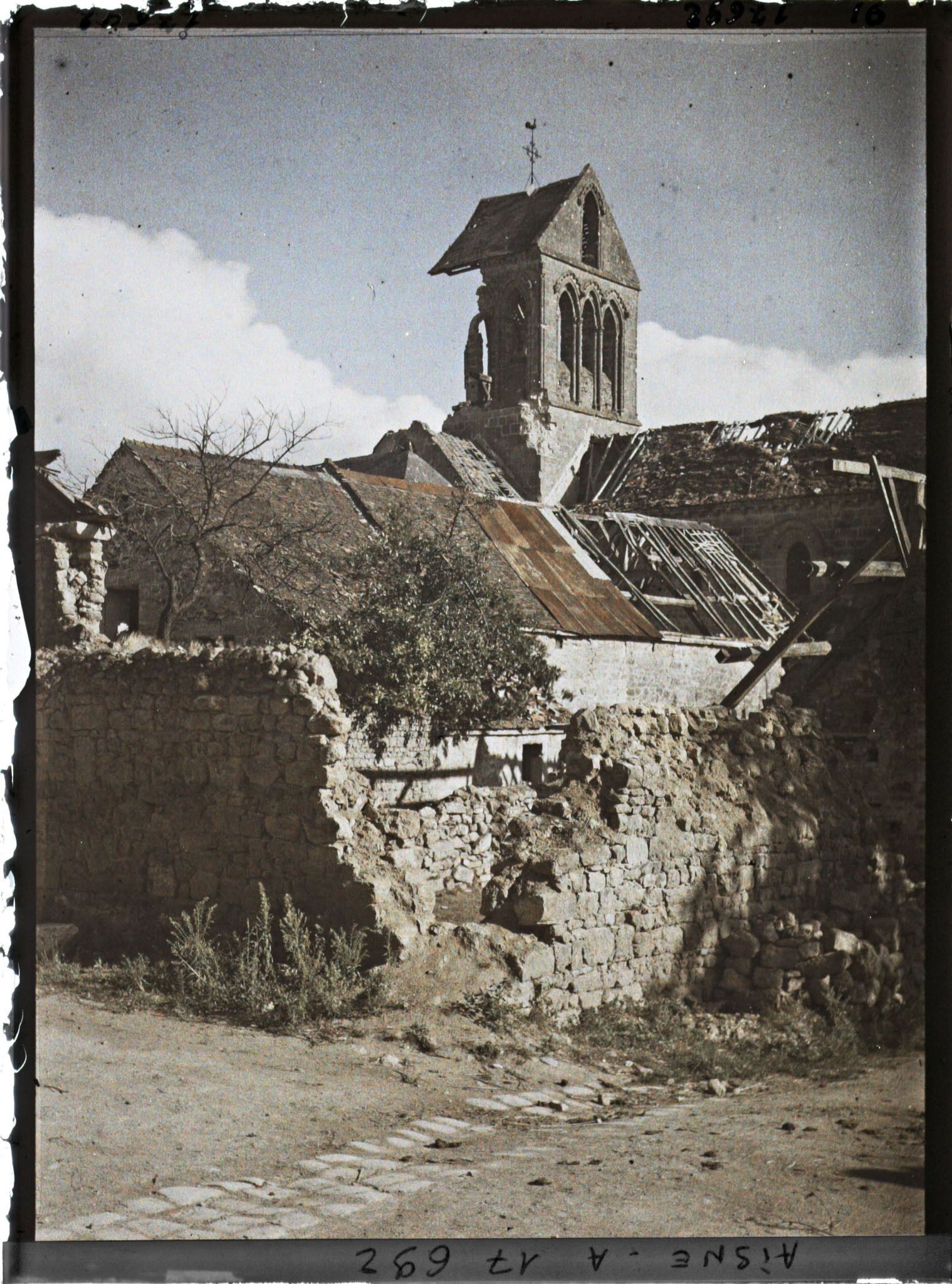 Image représentant France, Bourg et Comin, Bourg et Comin - Ruines de l'Eglise