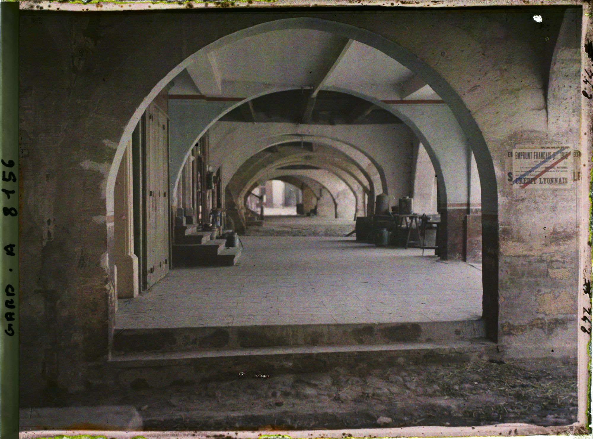 Image représentant Les arcades autour de la place de la République (devenue place aux Herbes)