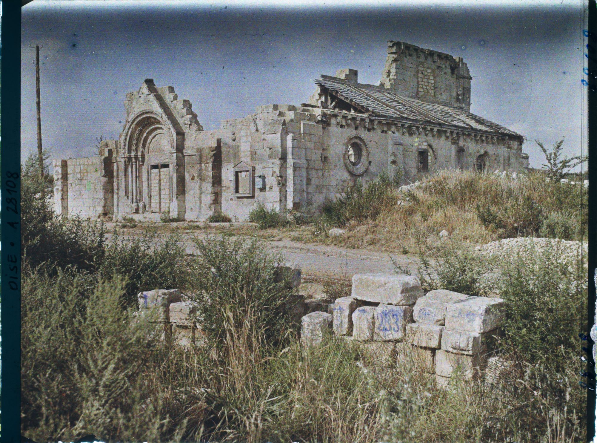 Image représentant France, Tracy-le-Val, Ensemble de l'Eglise (XIIe Se)