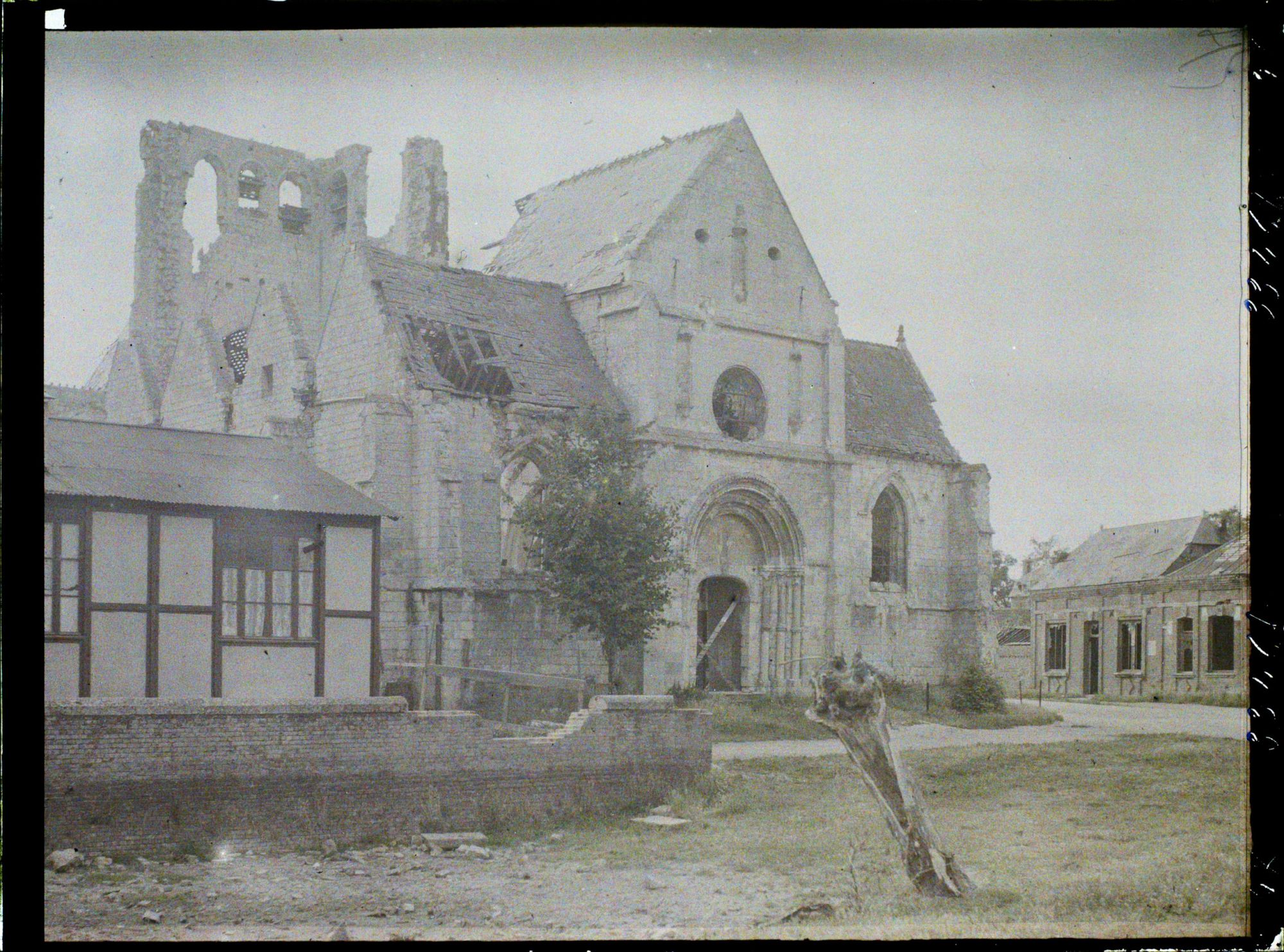 Image représentant France, Hangest en Santerre, L'Eglise