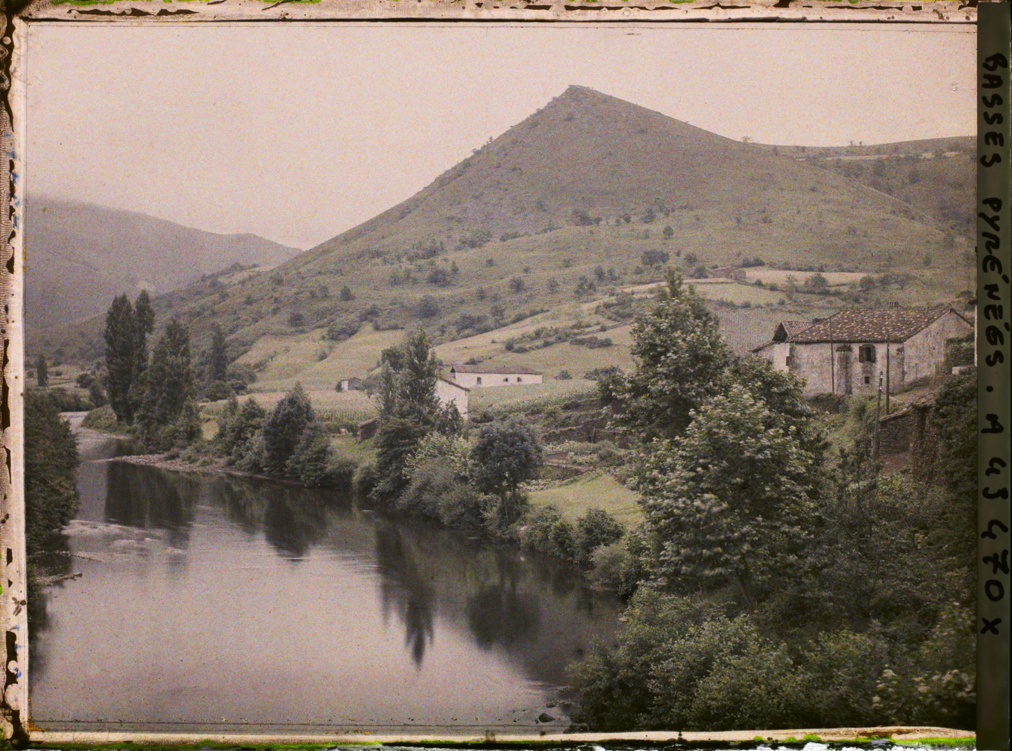 Image représentant France, Bidarray, Vue vers l'amont