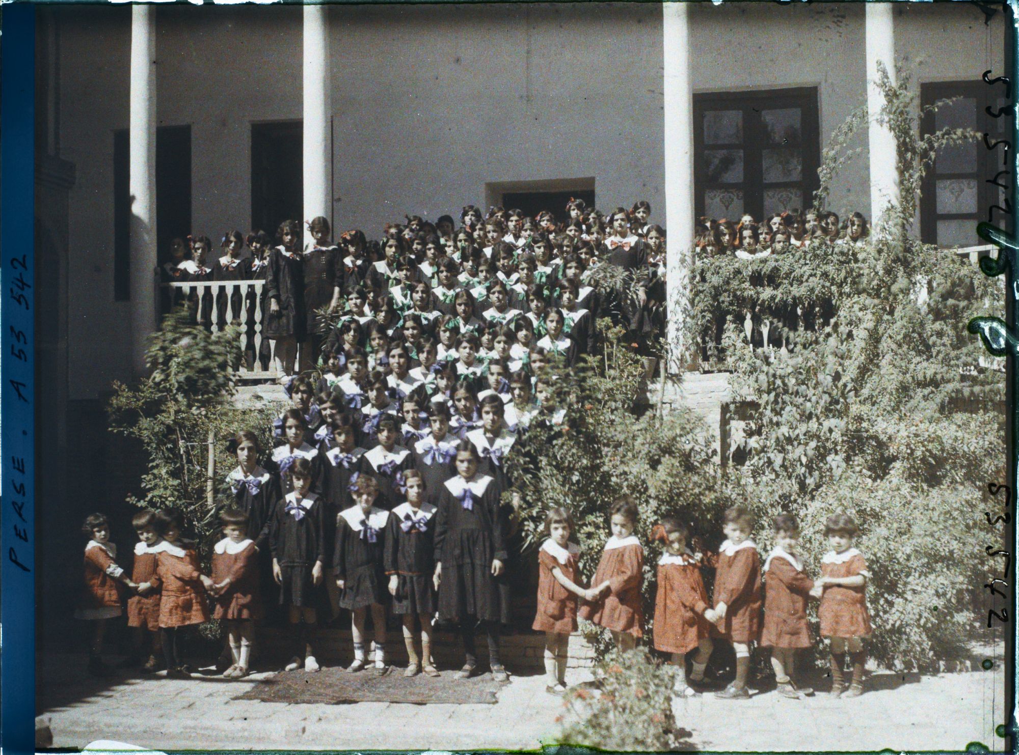 Image représentant Les élèves de l'école de l'Alliance Israélite Universelle