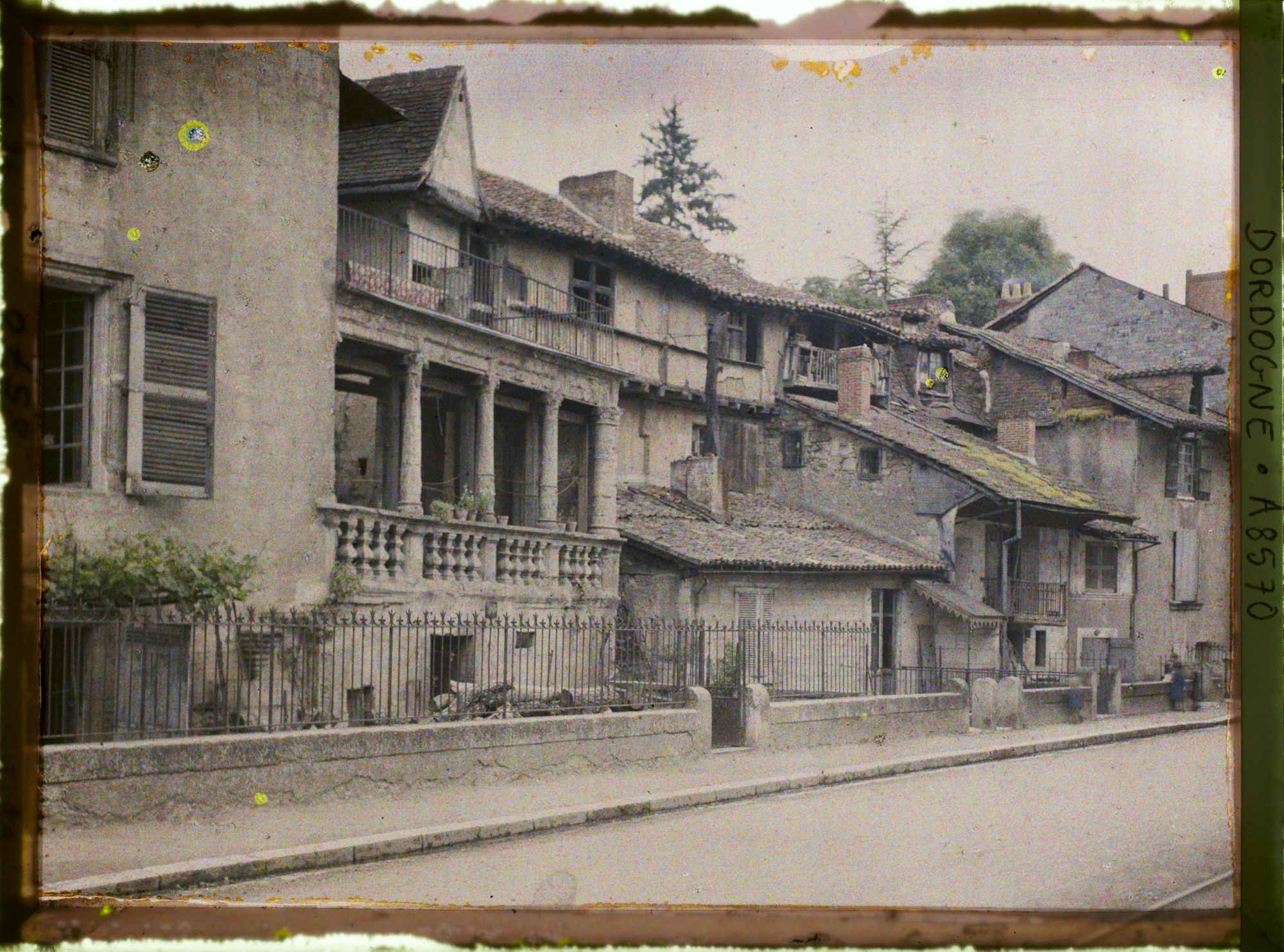 Image représentant France, Périgueux, Maison renaissance route nationale de Paris à Barèges