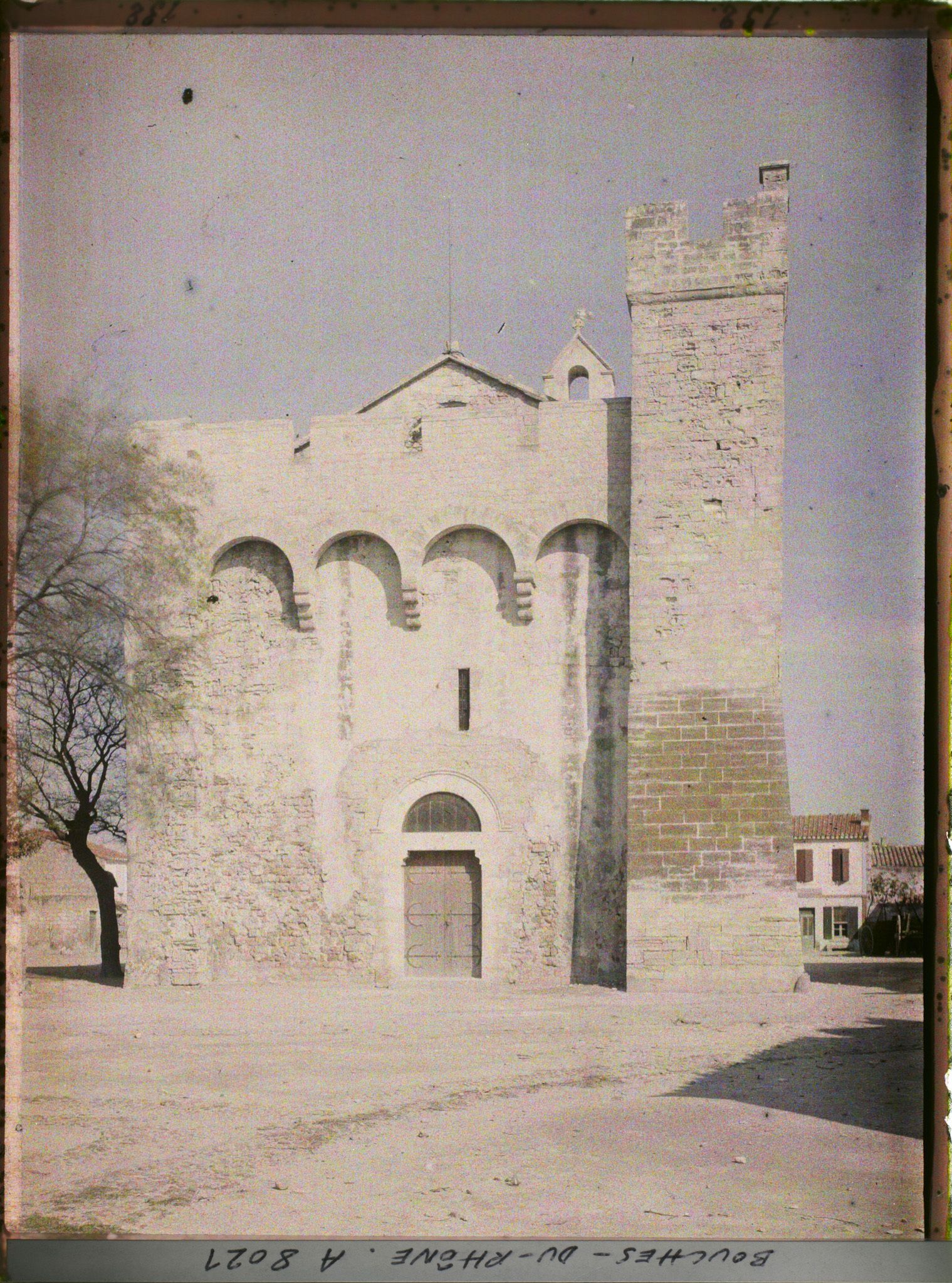 Image représentant La façade de l'église Notre-Dame-de-la-Mer
