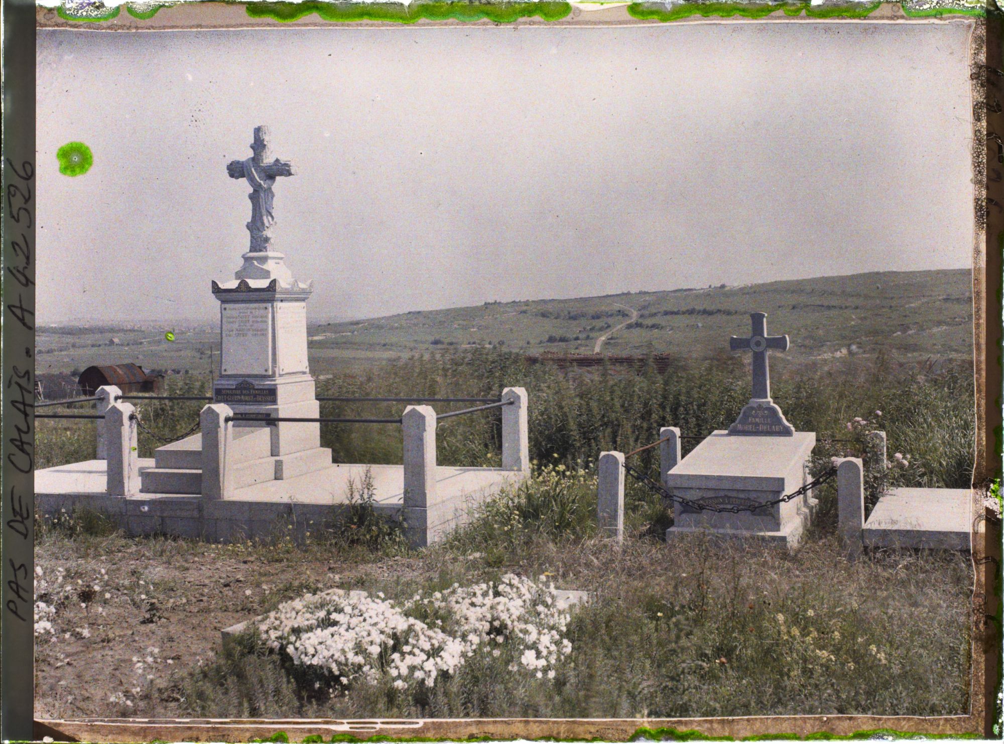 Image représentant France, Souchez, La Côte 119 vue du Cimetière Civil