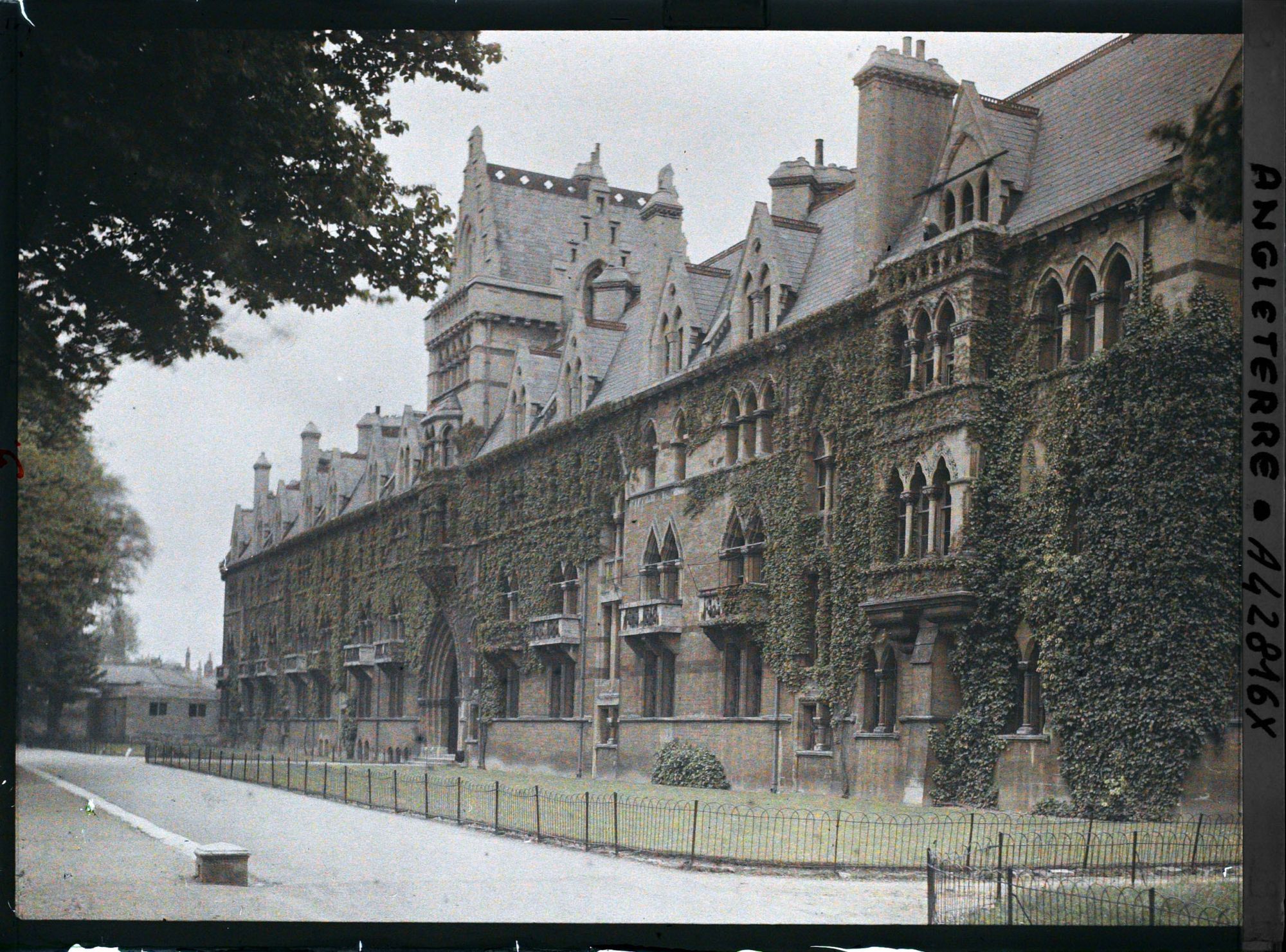Image représentant Façade sud (dite " Meadow Building ") du Christ Church College sur Sainte Aldate's street