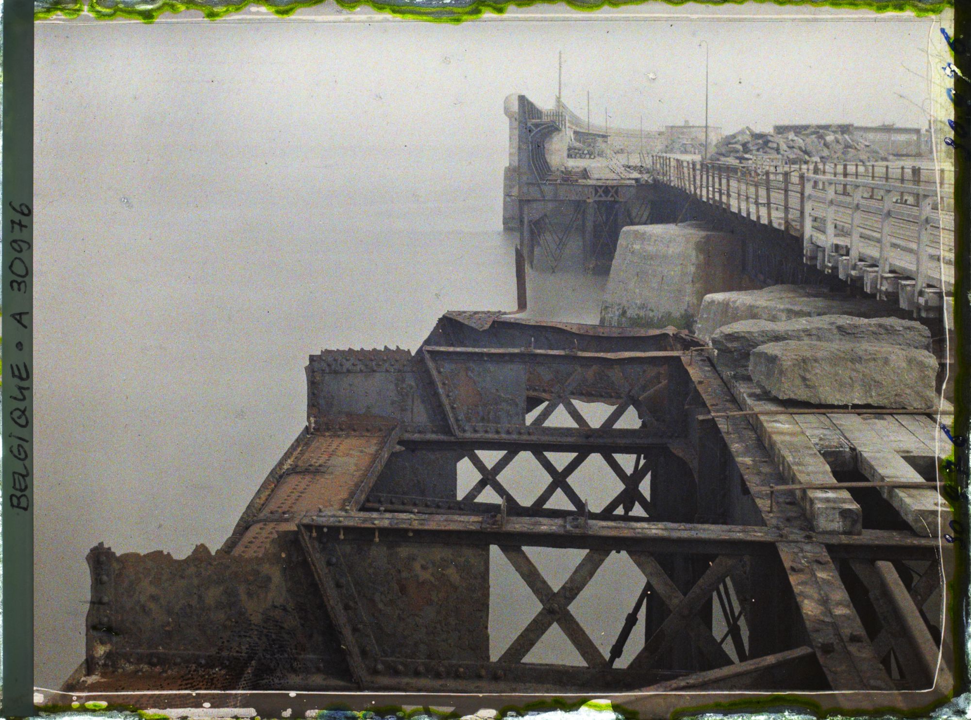 Image représentant Belgique, Zeebrugge, Autre aspect de la même claire-voie