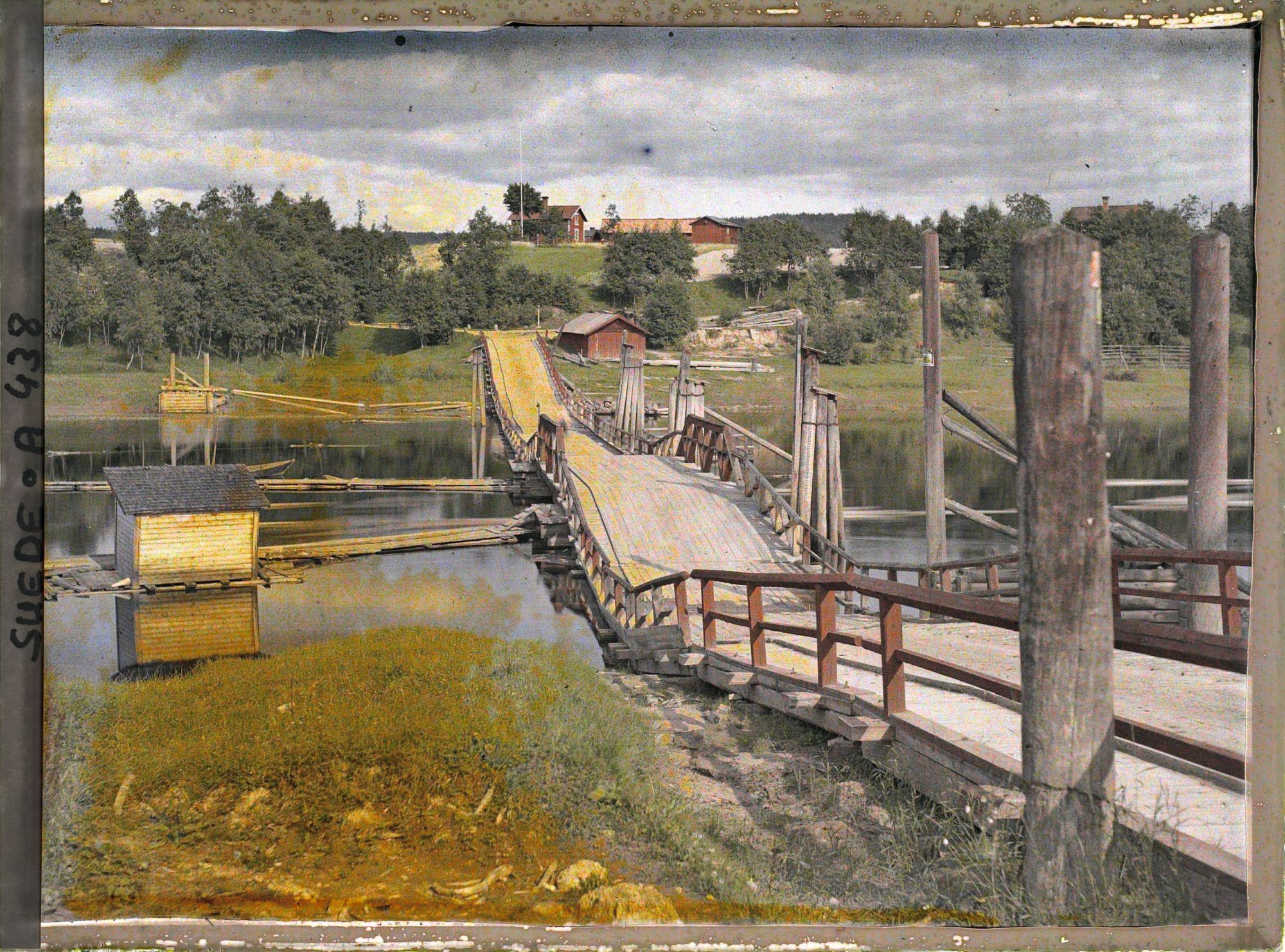 Image représentant Un pont flottant