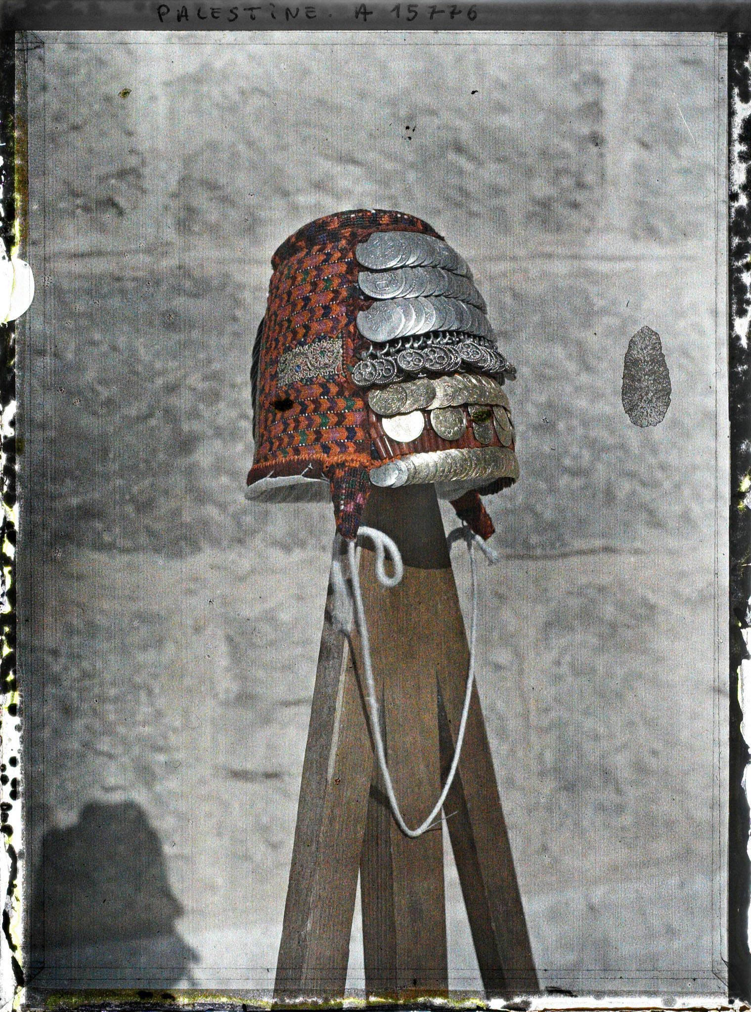 Image représentant La coiffure chatwé des femmes chrétiennes de Bethléem