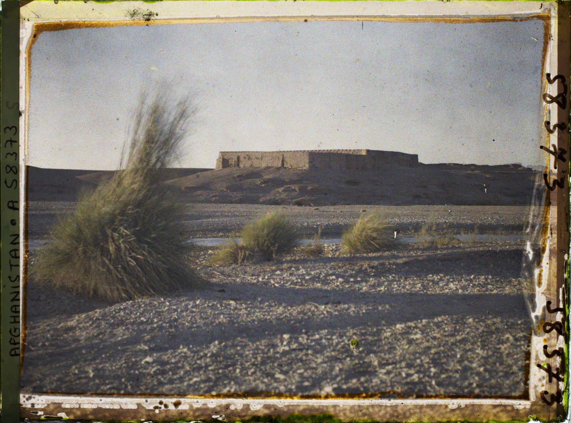 Image représentant Afghanistan, Dilaram, Le Caravansérail vu du Khach-roud