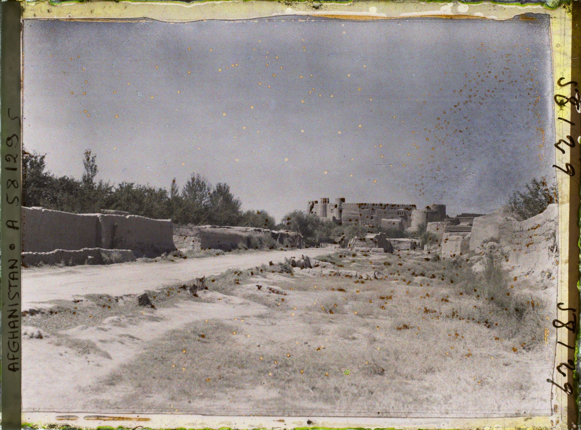 Image représentant L'entrée du village