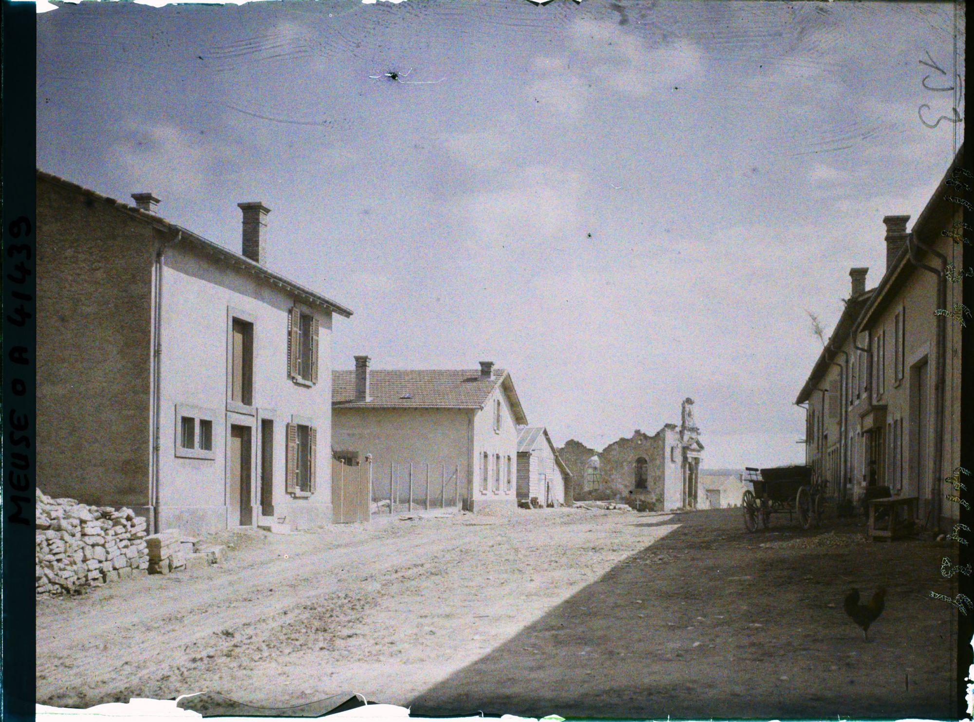 Image représentant France, Les Eparges, Grande rue vers l'Eglise