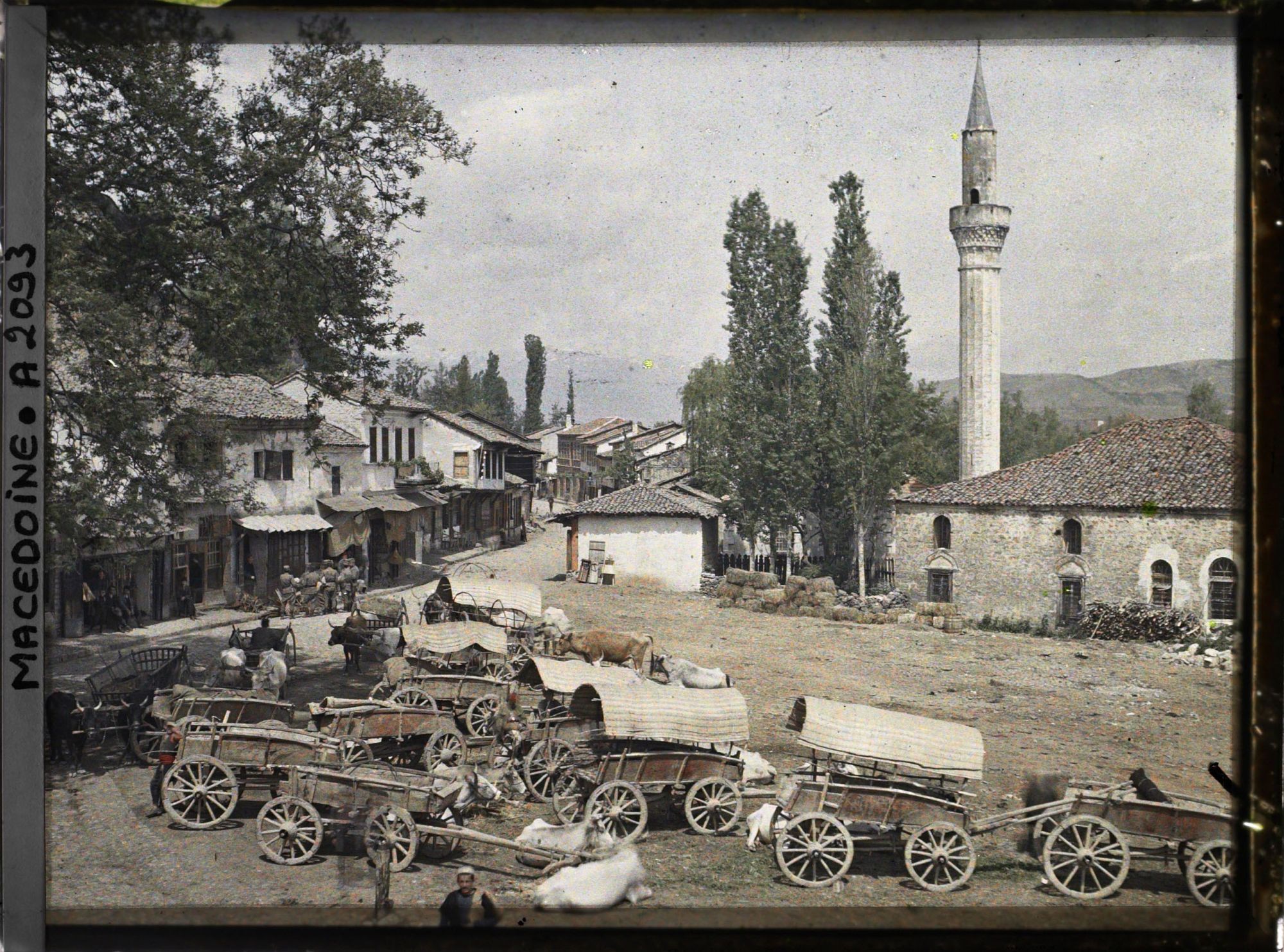 Image représentant Vue de la place avec la mosquée (Zeynel-Abedin)