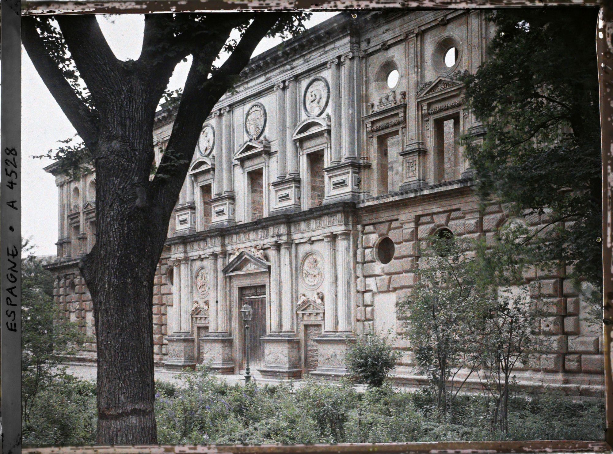 Image représentant Alhambra : façade du palais de Charles Quint