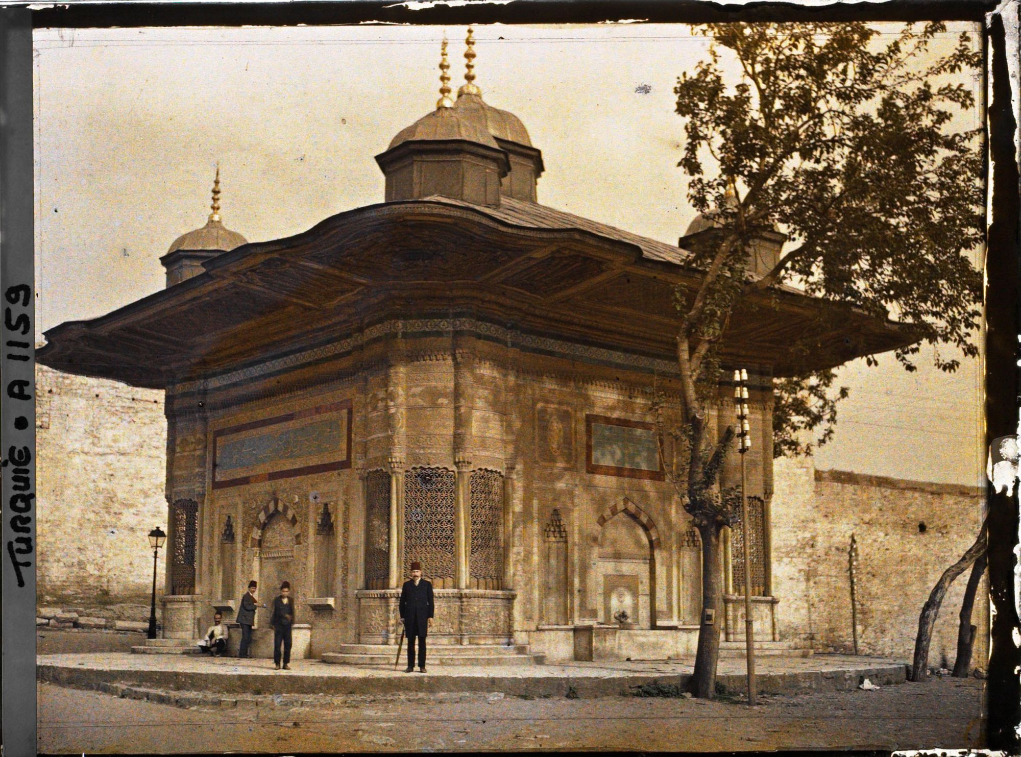 Image représentant Sultan Ahmet Ceshesi ("fontaine du Sultan Ahmet III")