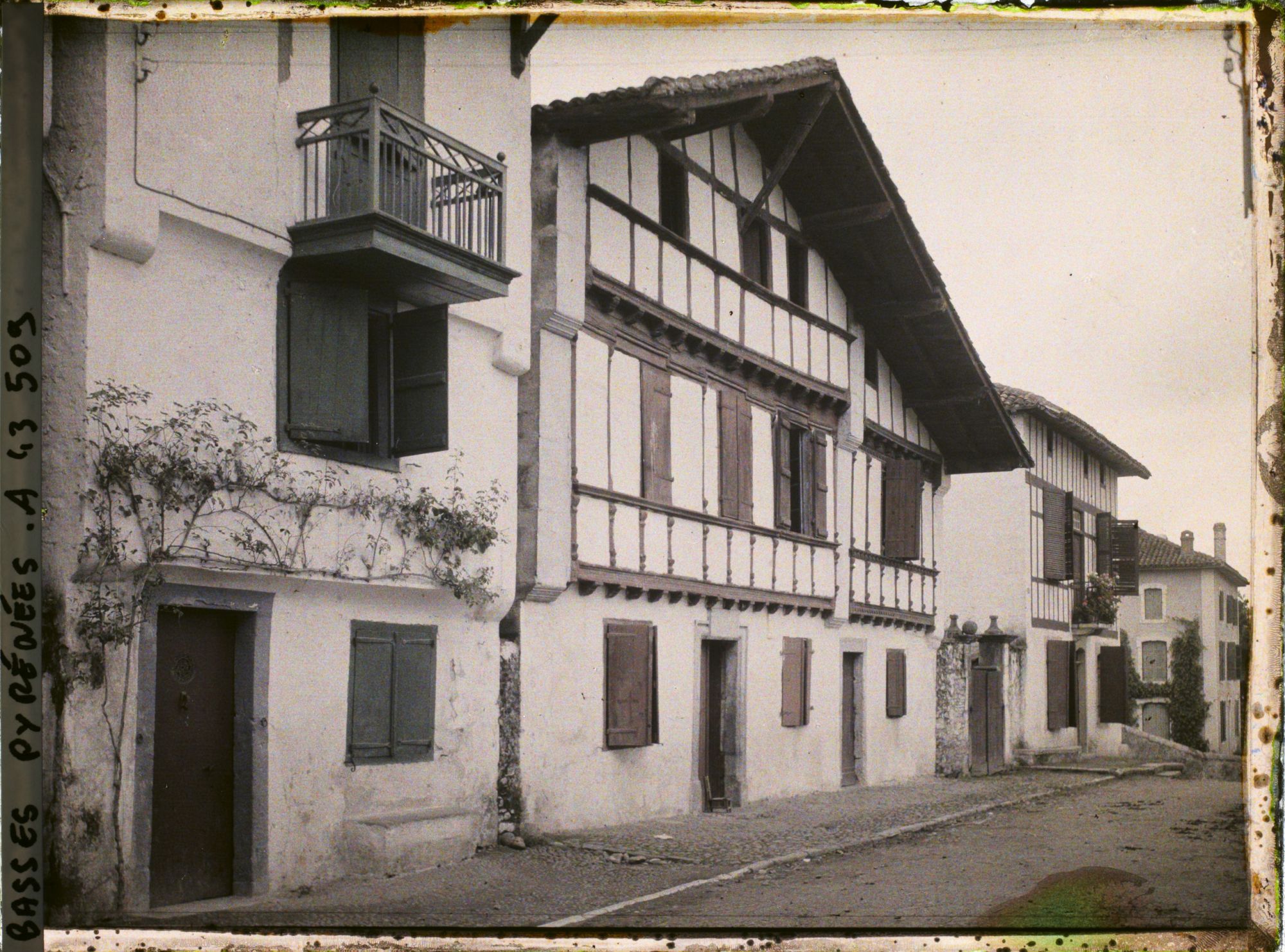 Image représentant France, Ustaritz, Une Vieille rue