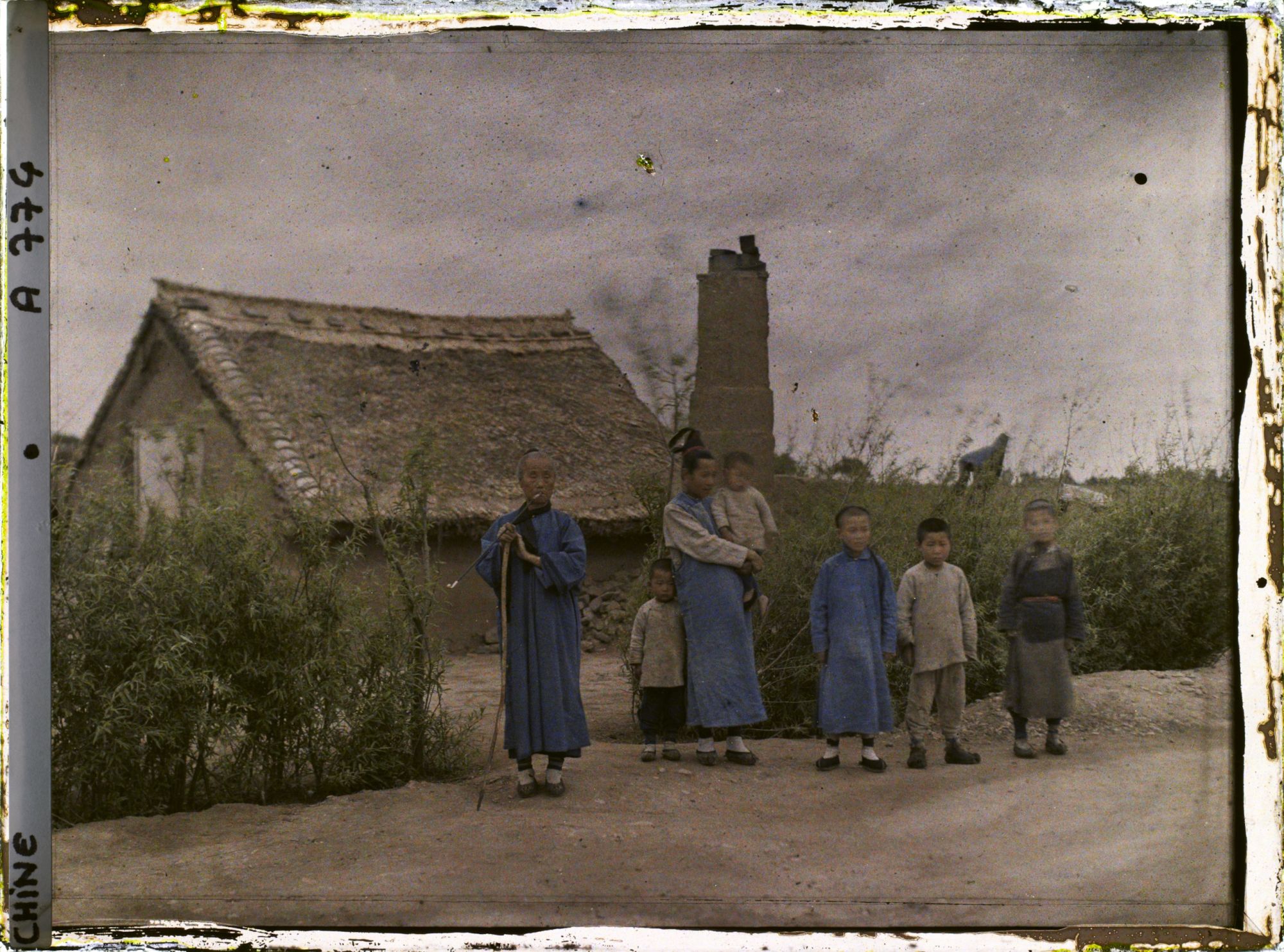 Image représentant Les abords d'un village mandchou
