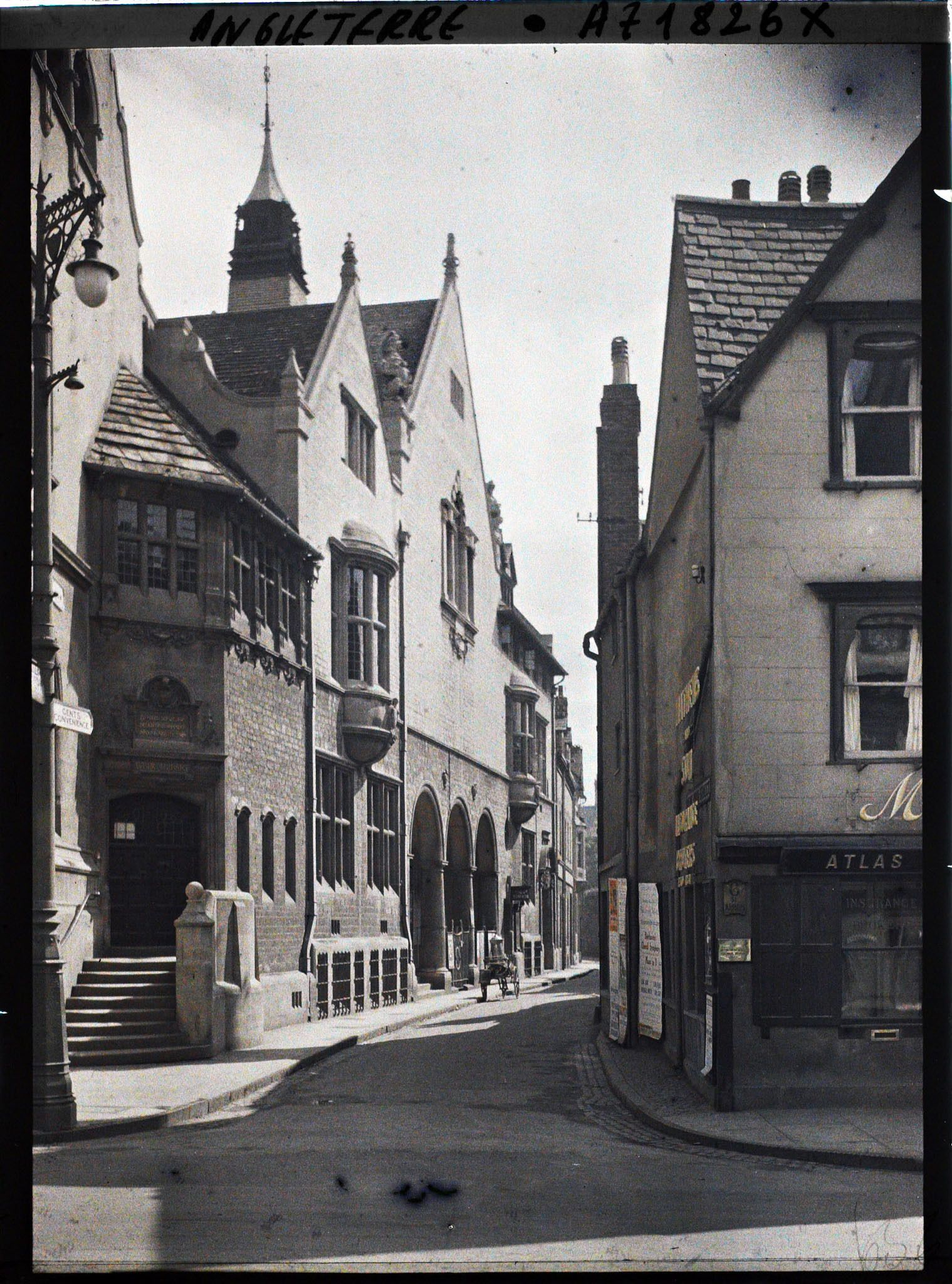 Image représentant Une rue d'Oxford ?