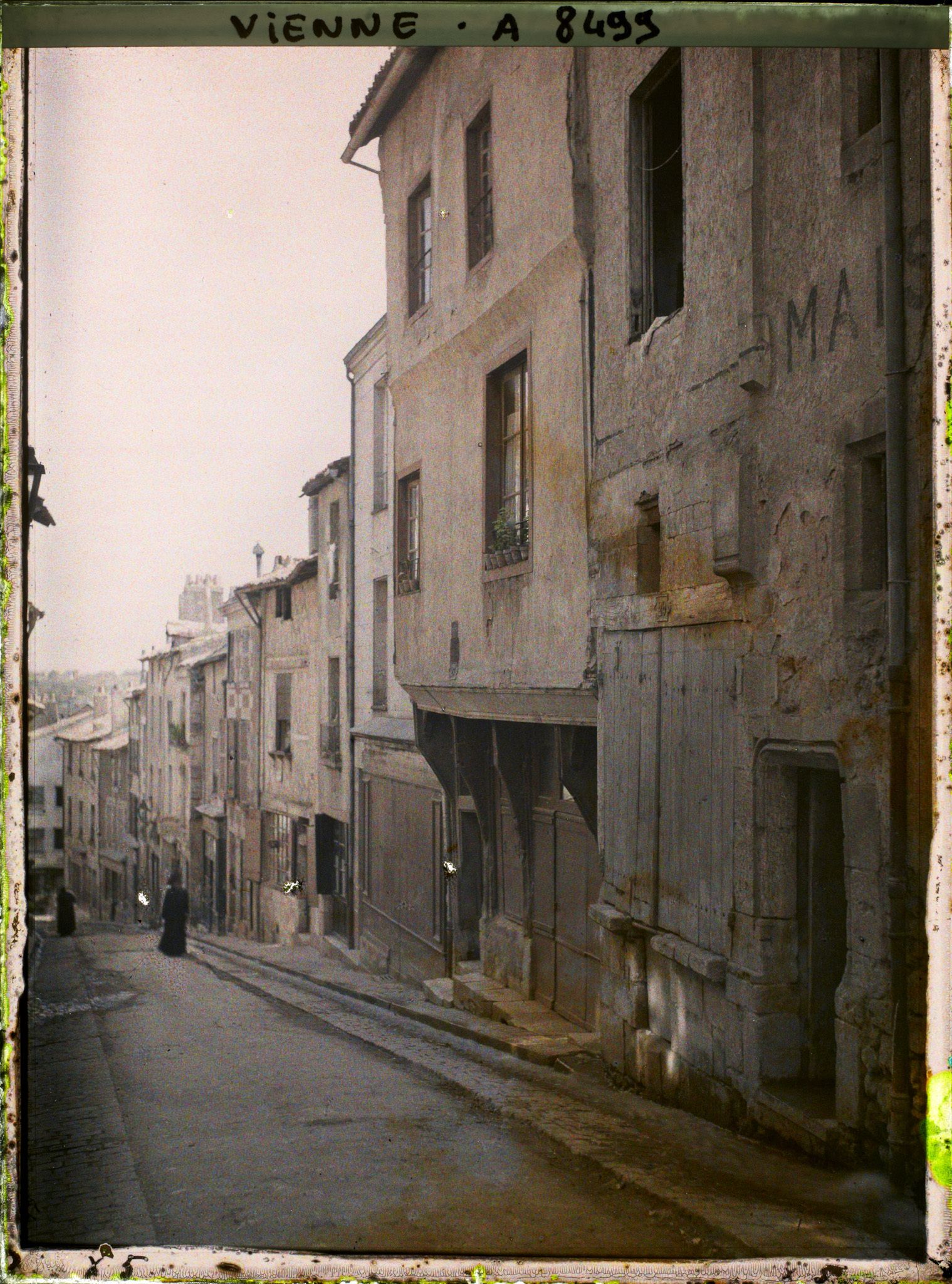 Image représentant Le haut de la rue de la Chaîne