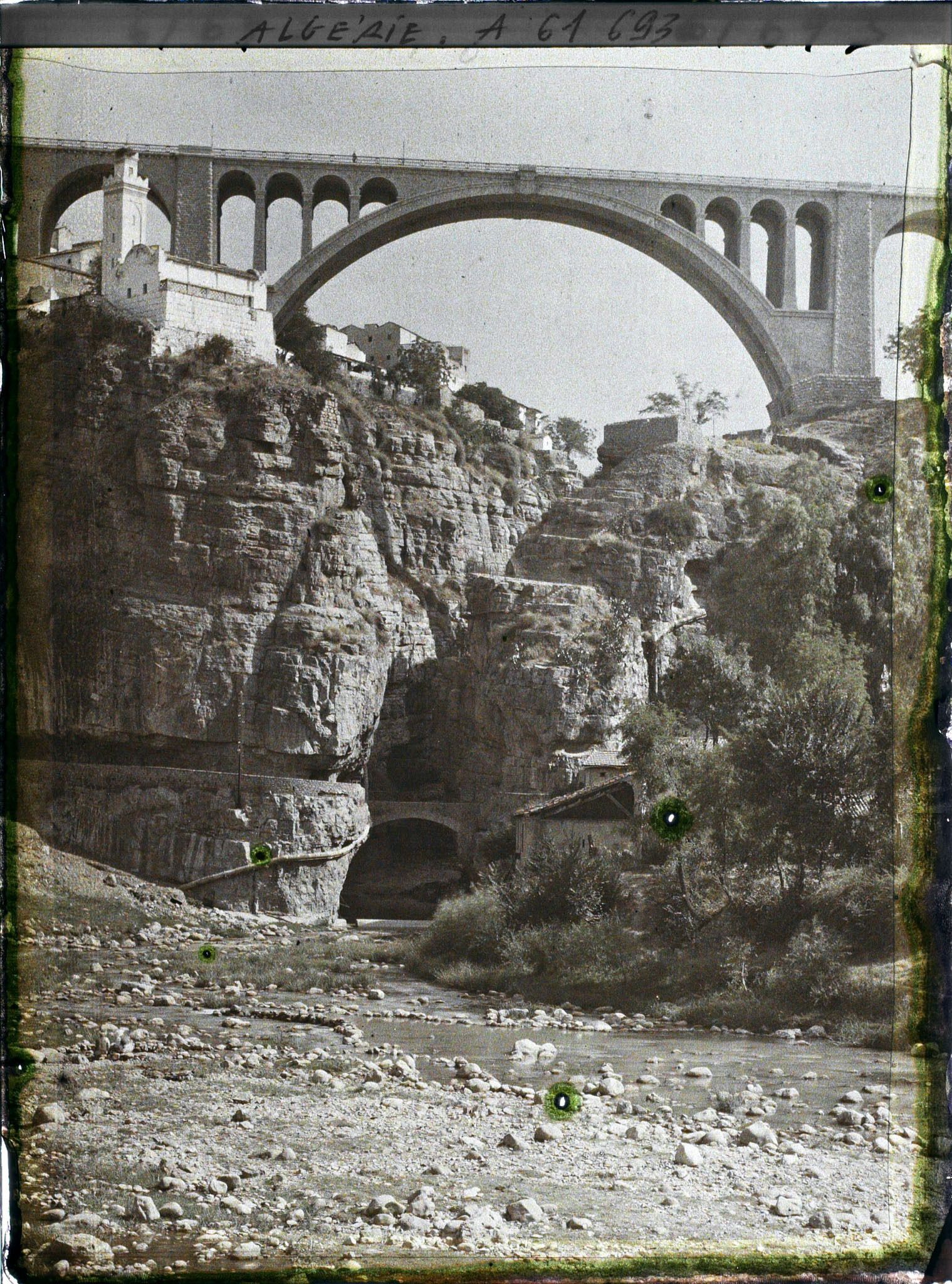 Image représentant Pont de Sidi Rached sur les gorges du Rhumel